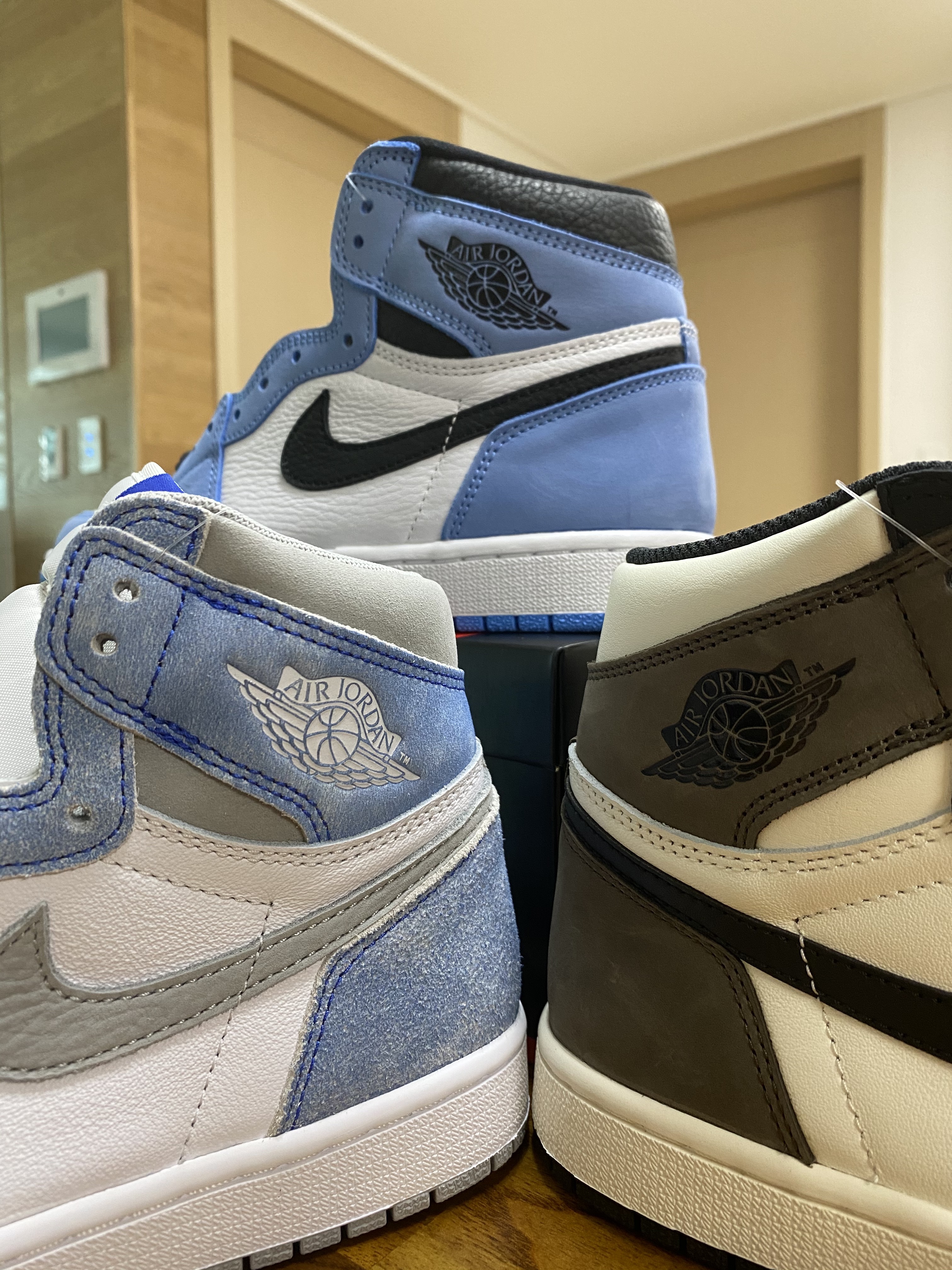 Jordan 1 Retro High OG Hyper Royal, Jordan 1 Retro High OG University Blue 착용 스타일
