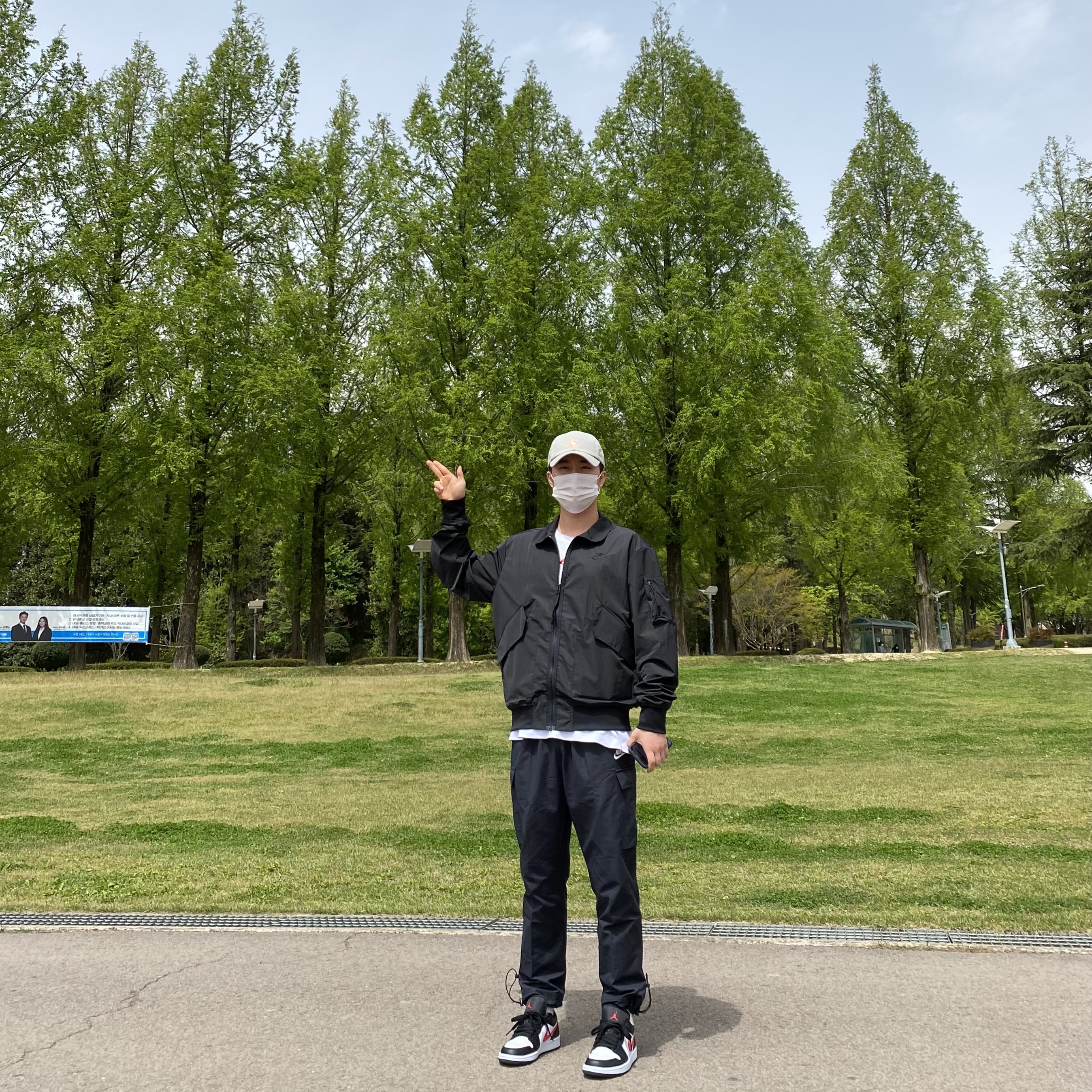 (W) Jordan 1 Low Black Siren Red 착용 스타일