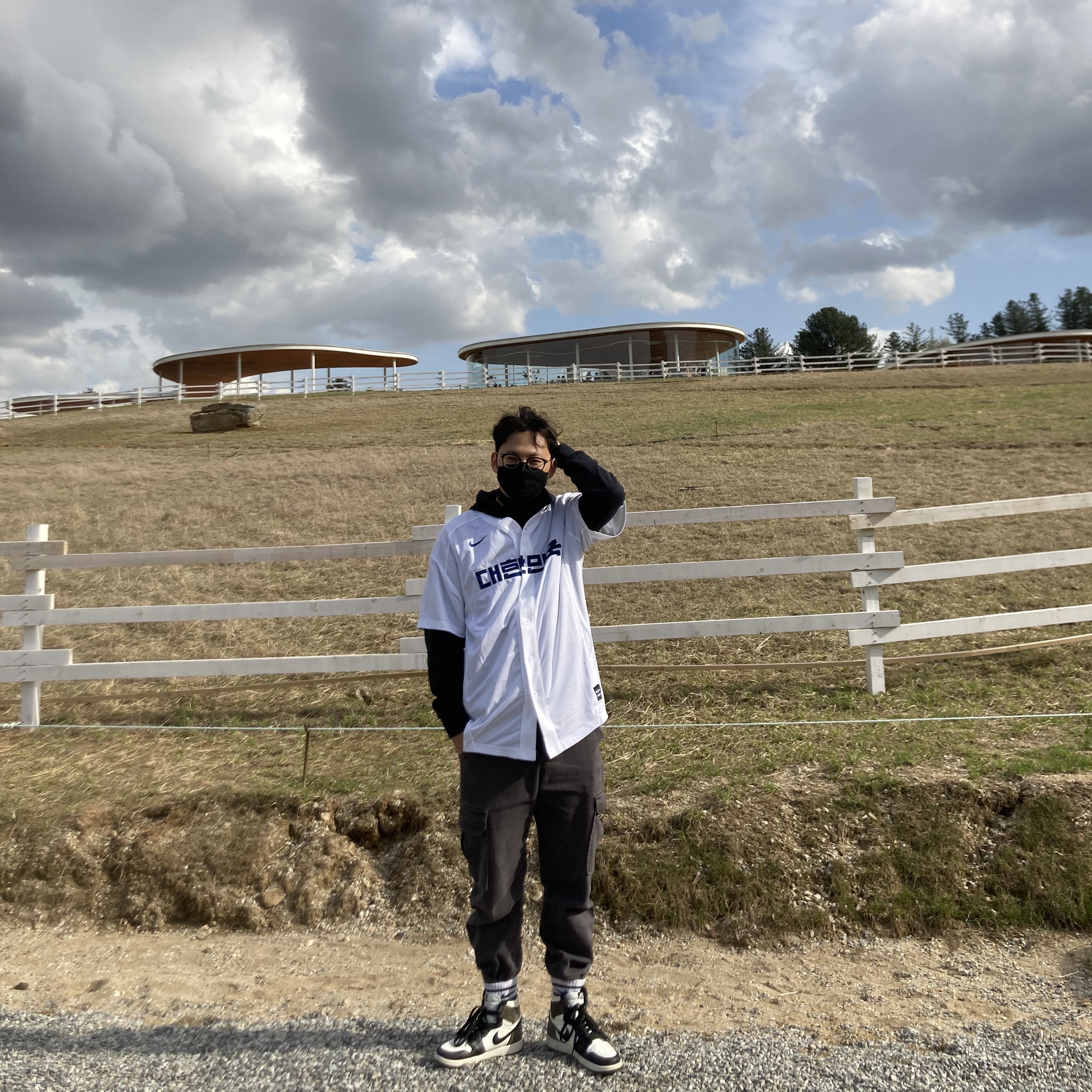 Nike x Drake Nocta Essential Mock Neck Black - Asia, Nike NRG Solo Swoosh Fleece Hoodie Black White - Asia 착용 스타일 - 3