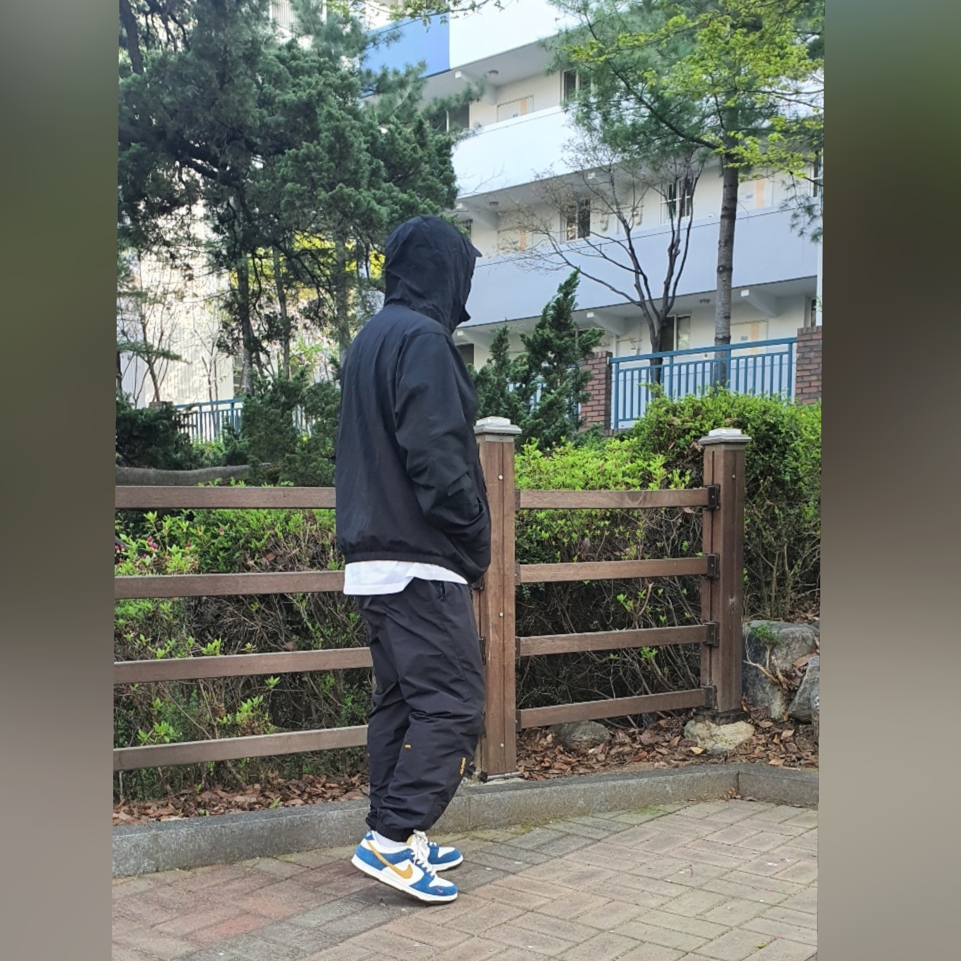 Nike x Kasina Dunk Low 80's Bus, Nike x Drake Nocta Essential Track Pants Black - US/EU 착용 스타일 - 2