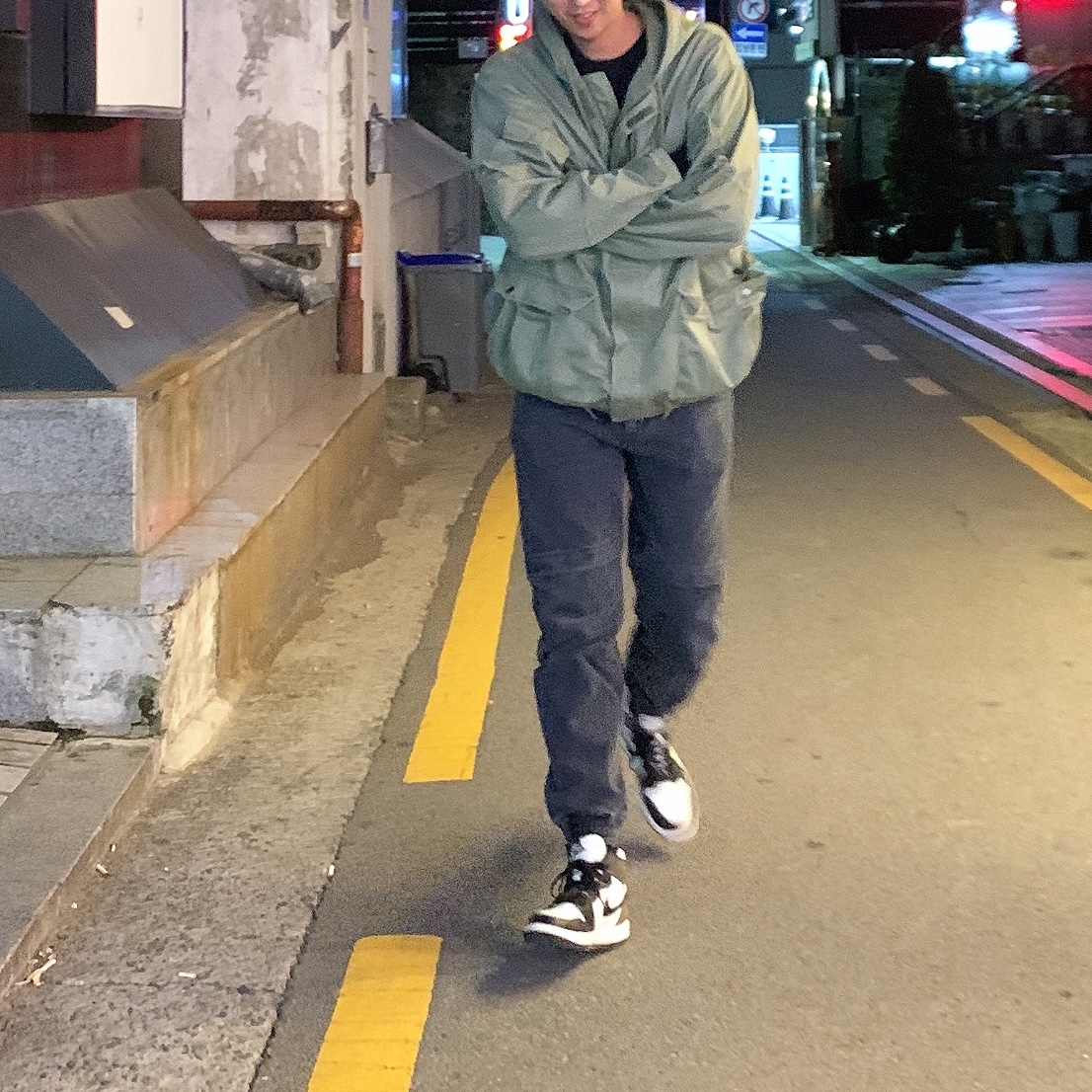 Jordan 1 Retro High OG Black Mocha 착용 스타일