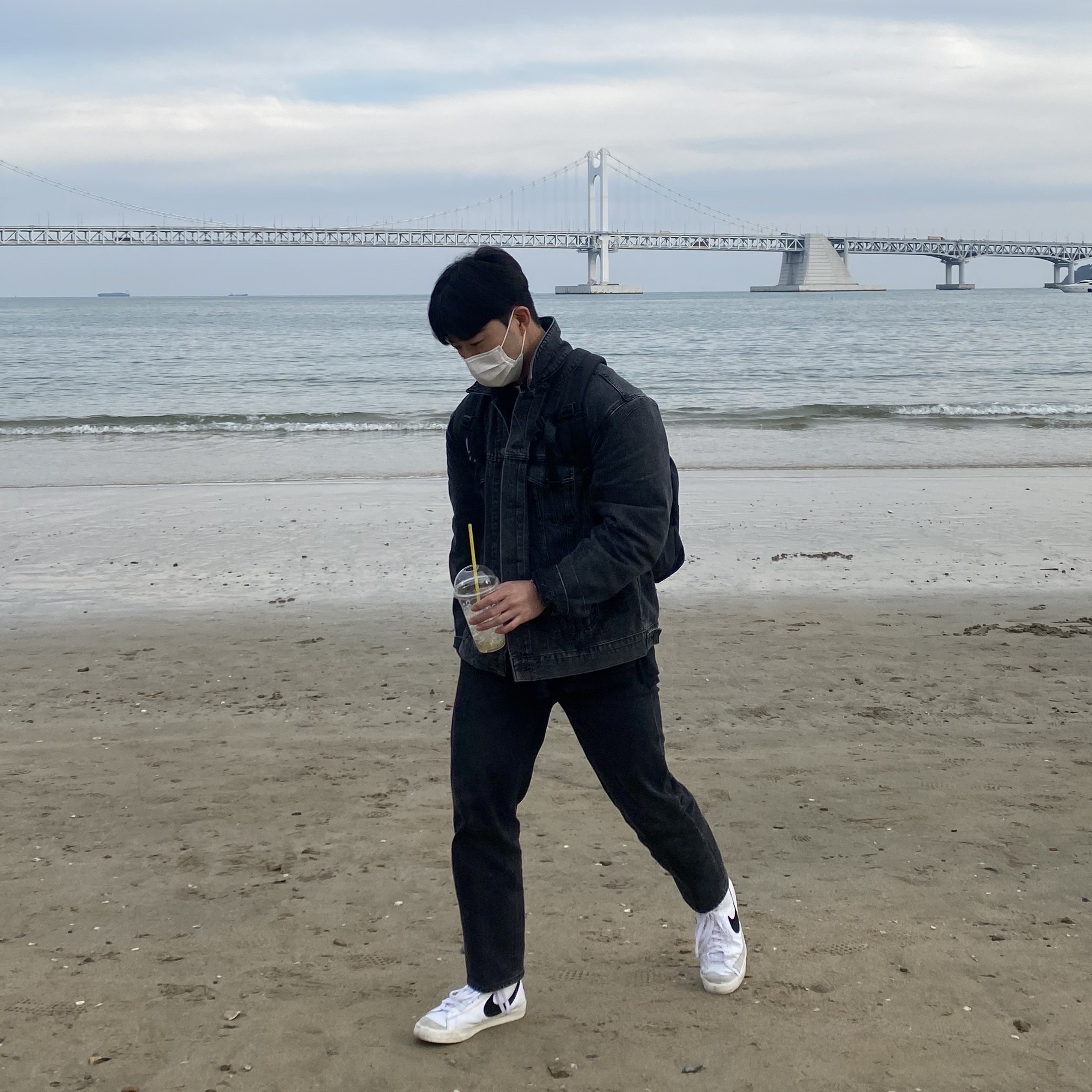 Nike Blazer Mid '77 Vintage White Black 착용 스타일