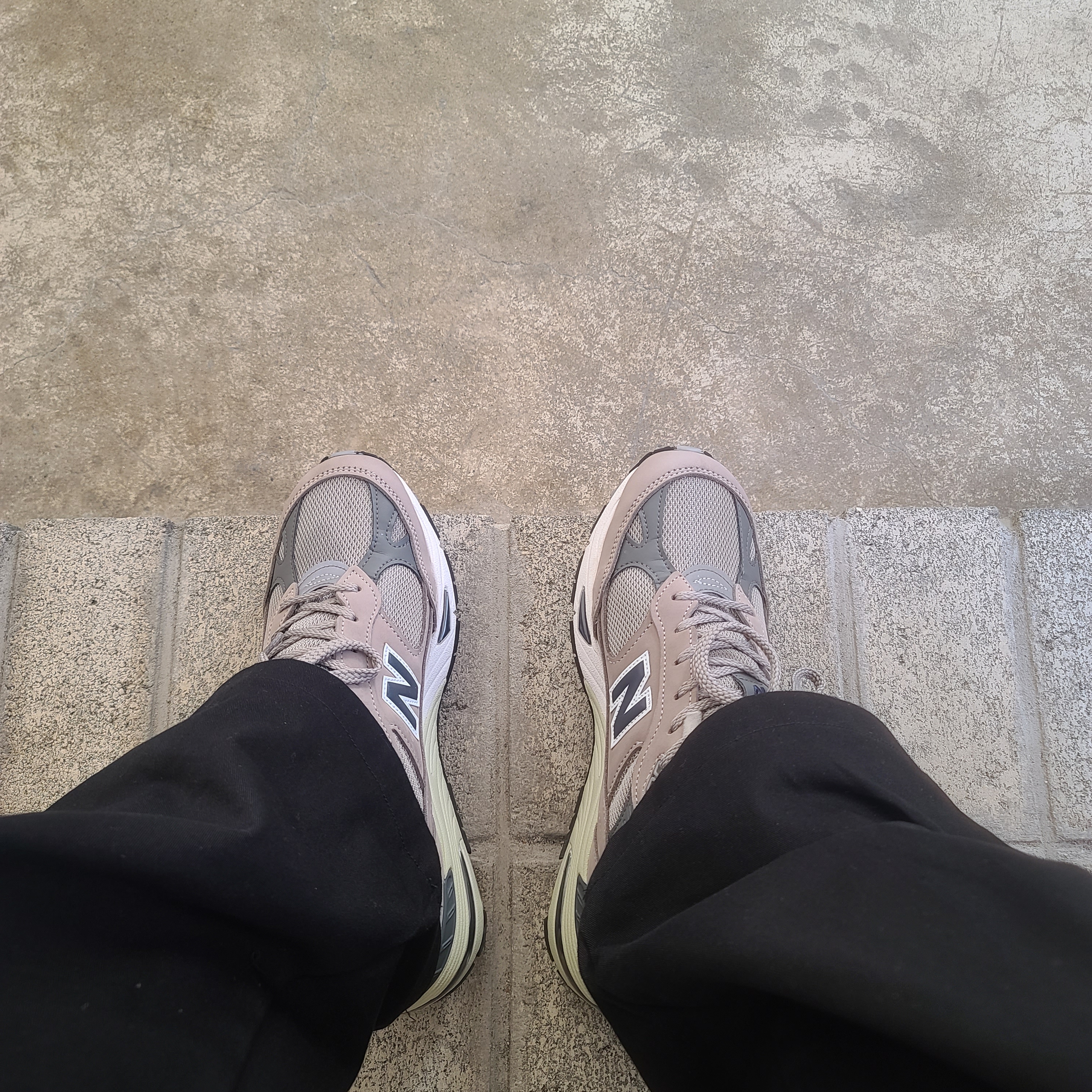 New Balance 991 Made in UK 20th Anniversary Grey 착용 스타일