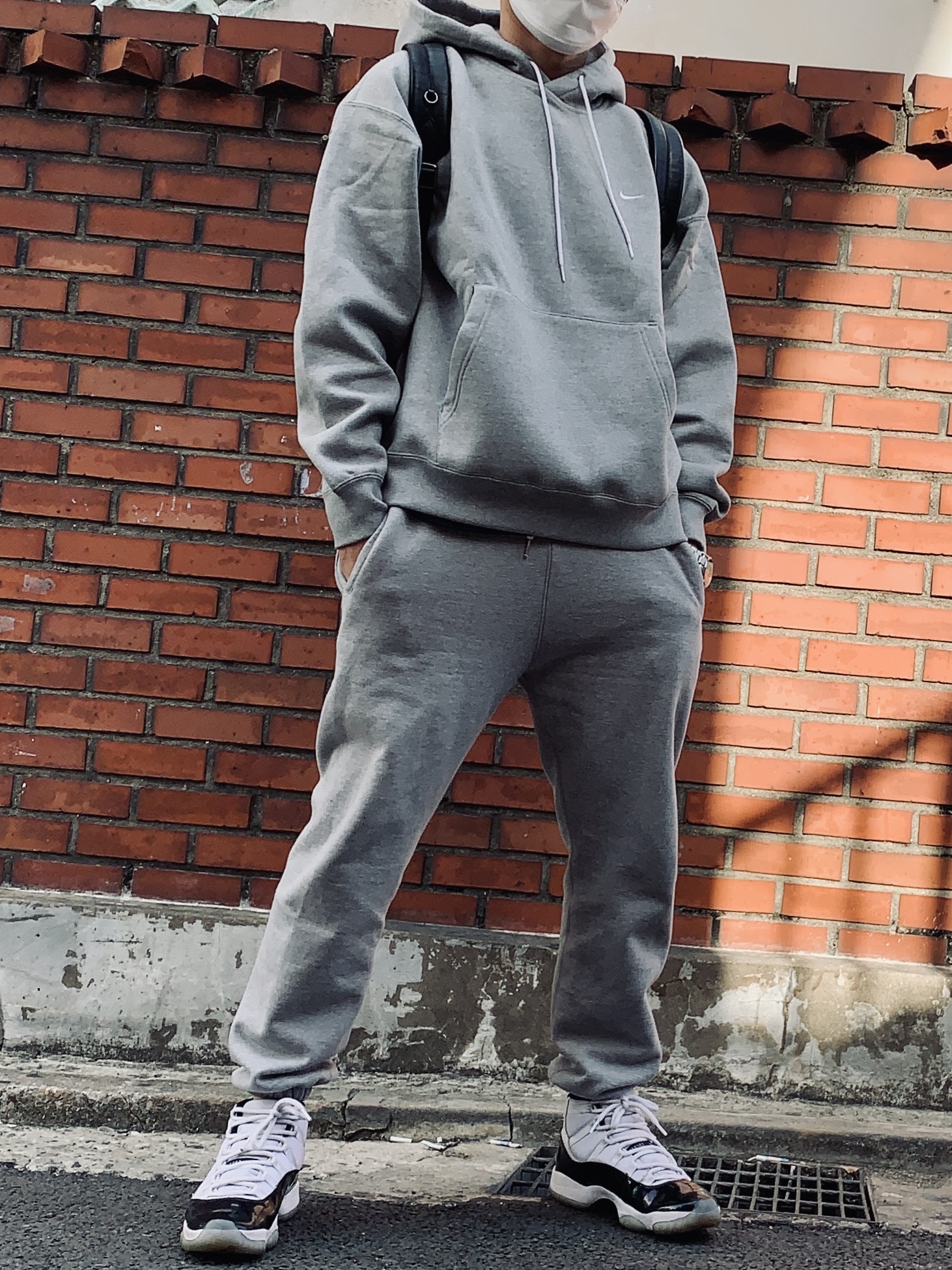 Nike NRG Solo Swoosh Fleece Hoodie Dark Grey Heather - Asia, Jordan 11 Retro Concord 2018 착용 스타일 - 1