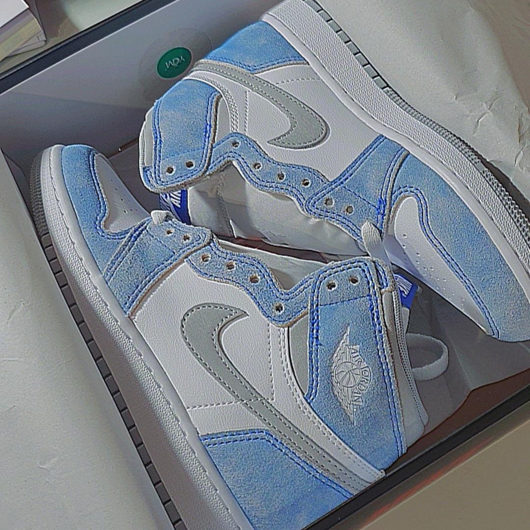 (GS) Jordan 1 Retro High OG Hyper Royal 착용 스타일 - 1