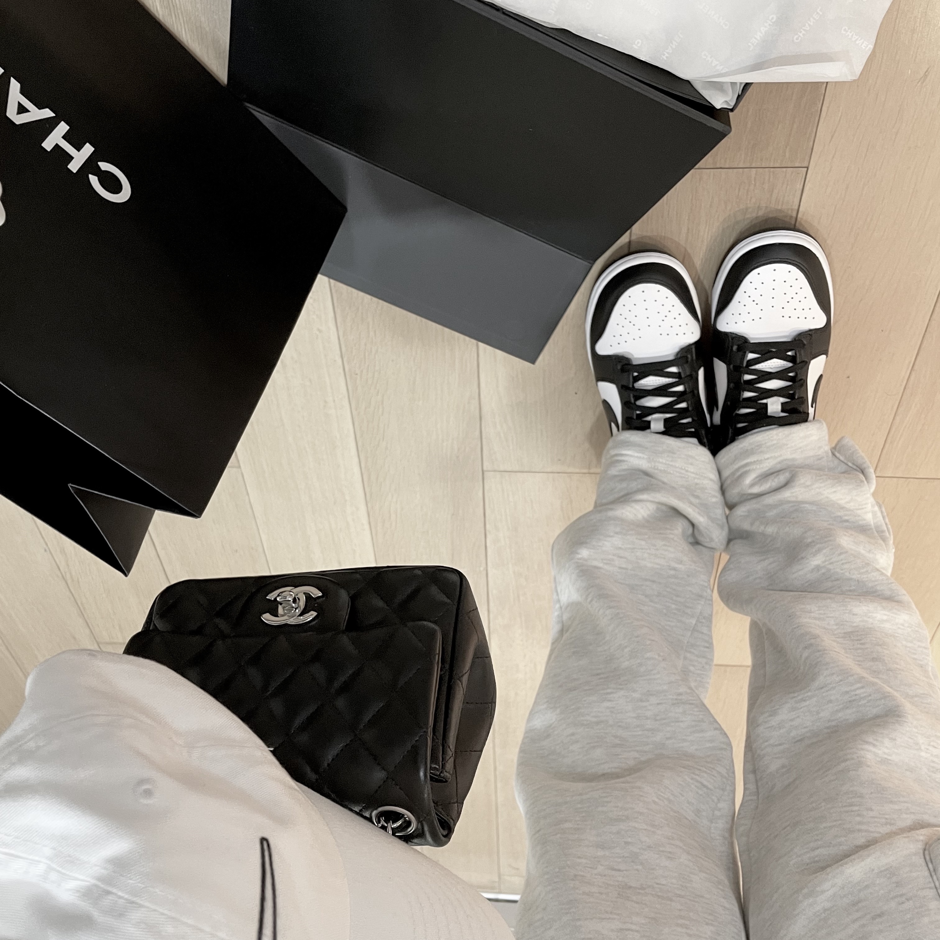 Nike Dunk Low Retro Black 착용 스타일