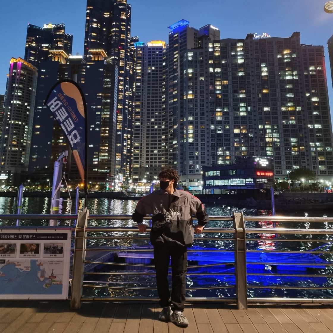 (jin.lex) 님의 게시물 KREAM