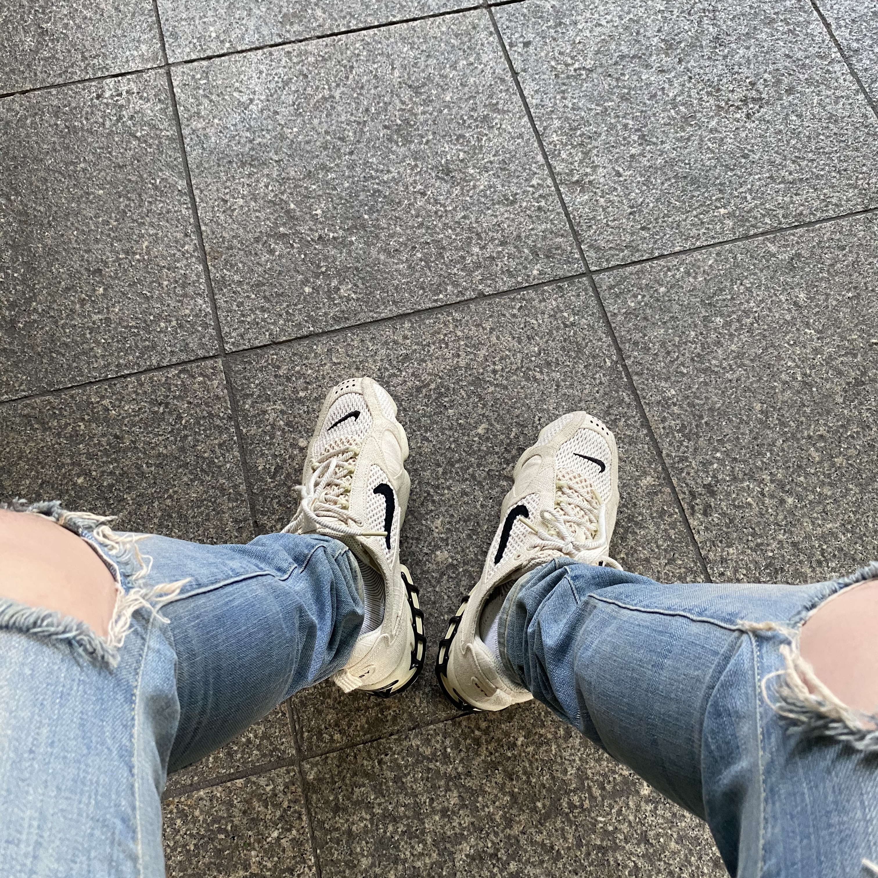 Nike x Stussy Air Zoom Spiridon Cage 2 Fossil 착용 스타일