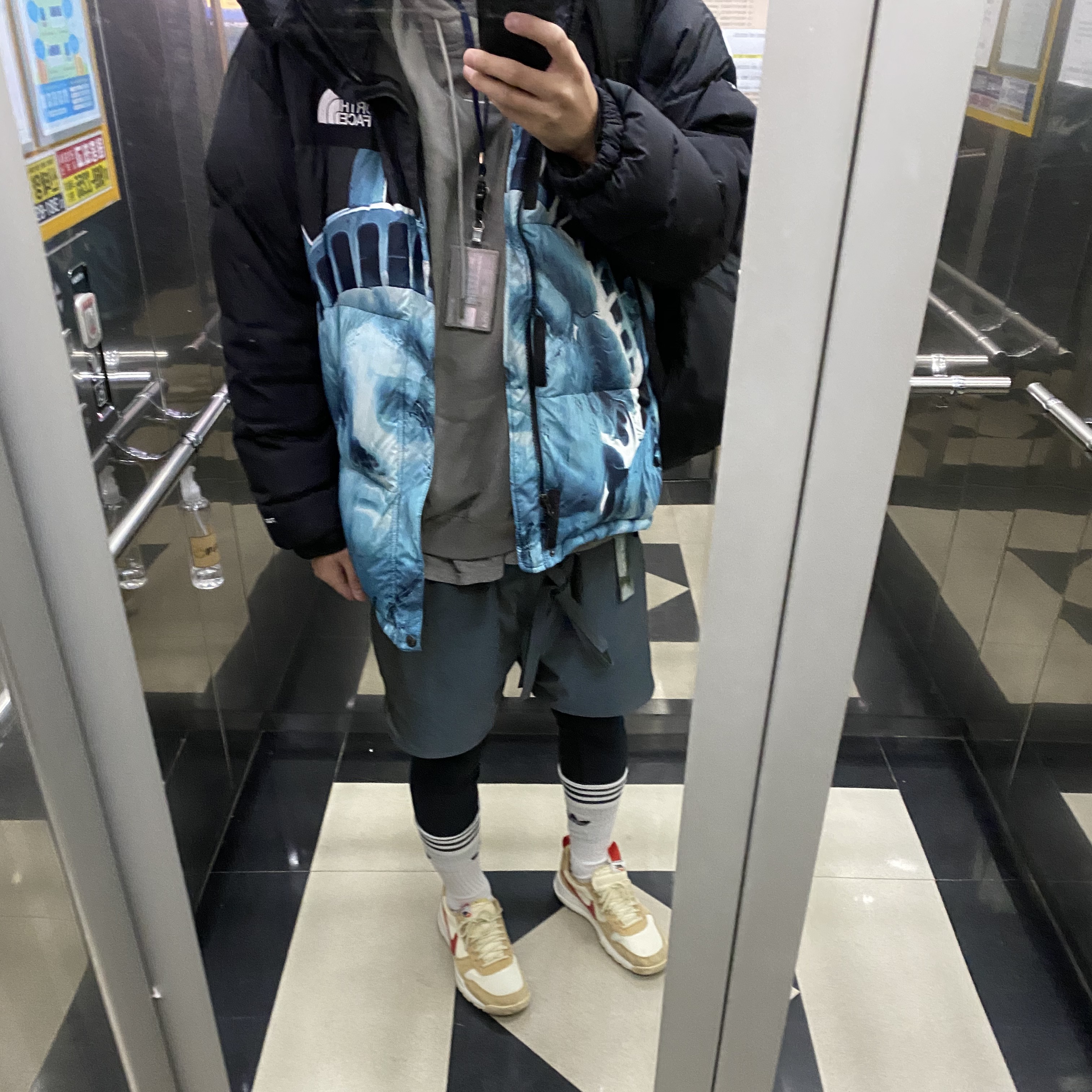 Nike x Tom Sachs Mars Yard Shoe 2.0 Space Camp, Supreme x The North Face Statue of Liberty Baltoro Jacket Black - 19FW 착용 스타일 - 1