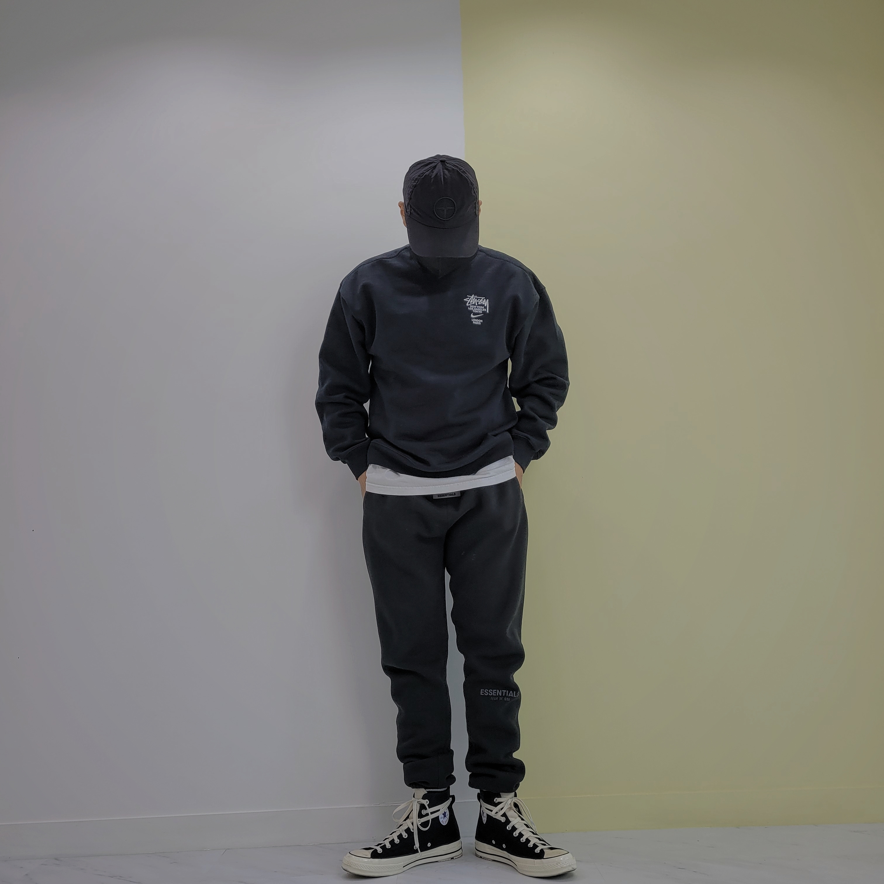 Converse x Fear of God Essentials Chuck 70 Hi Black 2020, Essentials Sweatpants Dark Slate/Black 2020 착용 스타일 - 3