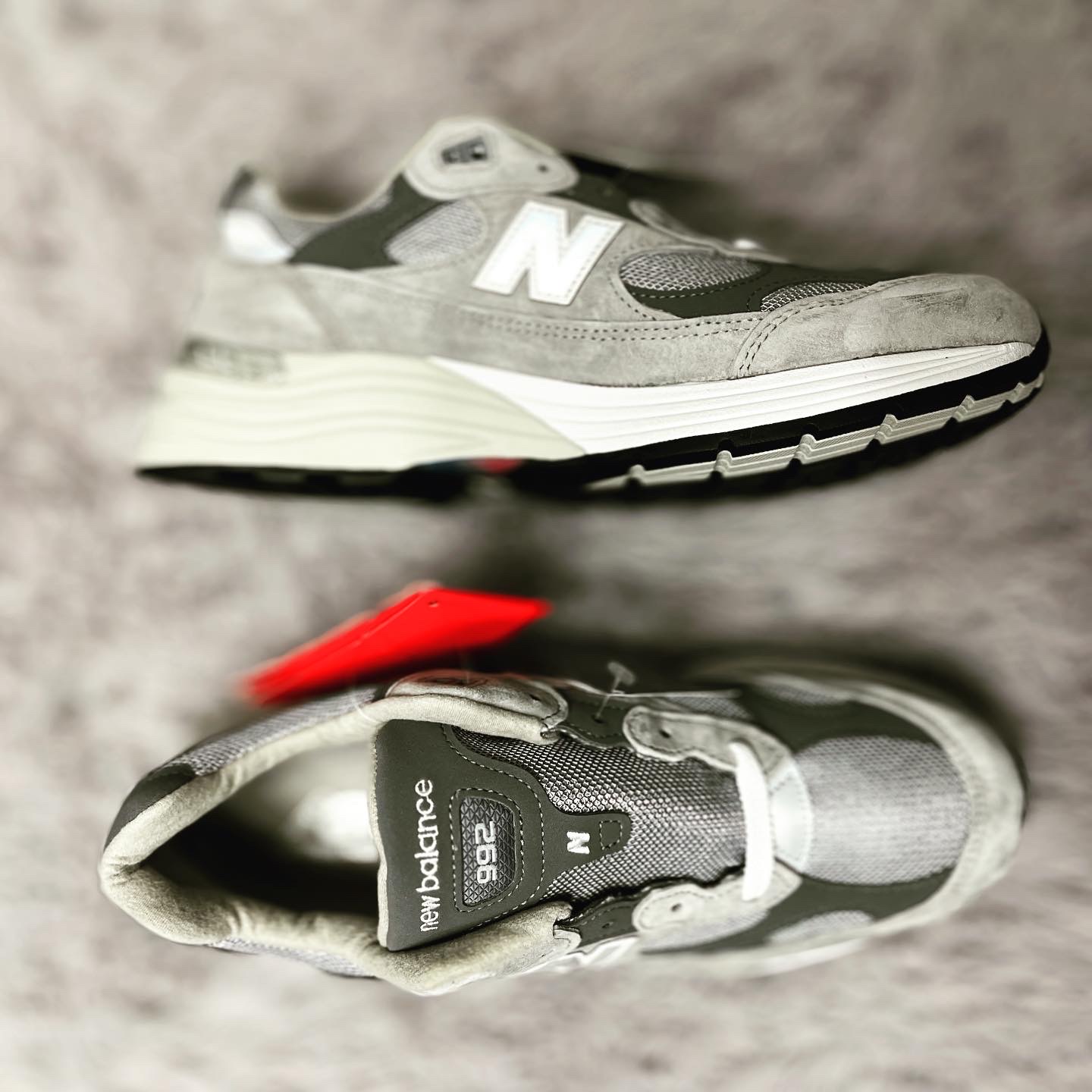 New Balance 992 Made in USA Grey - D Standard 착용 스타일 - 2