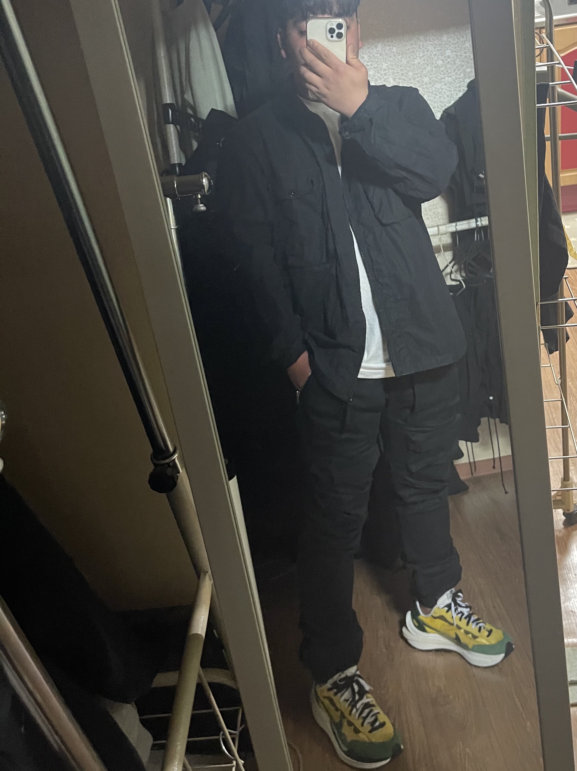 Nike x Sacai VaporWaffle Tour Yellow & Gorge Green Sail 착용 스타일