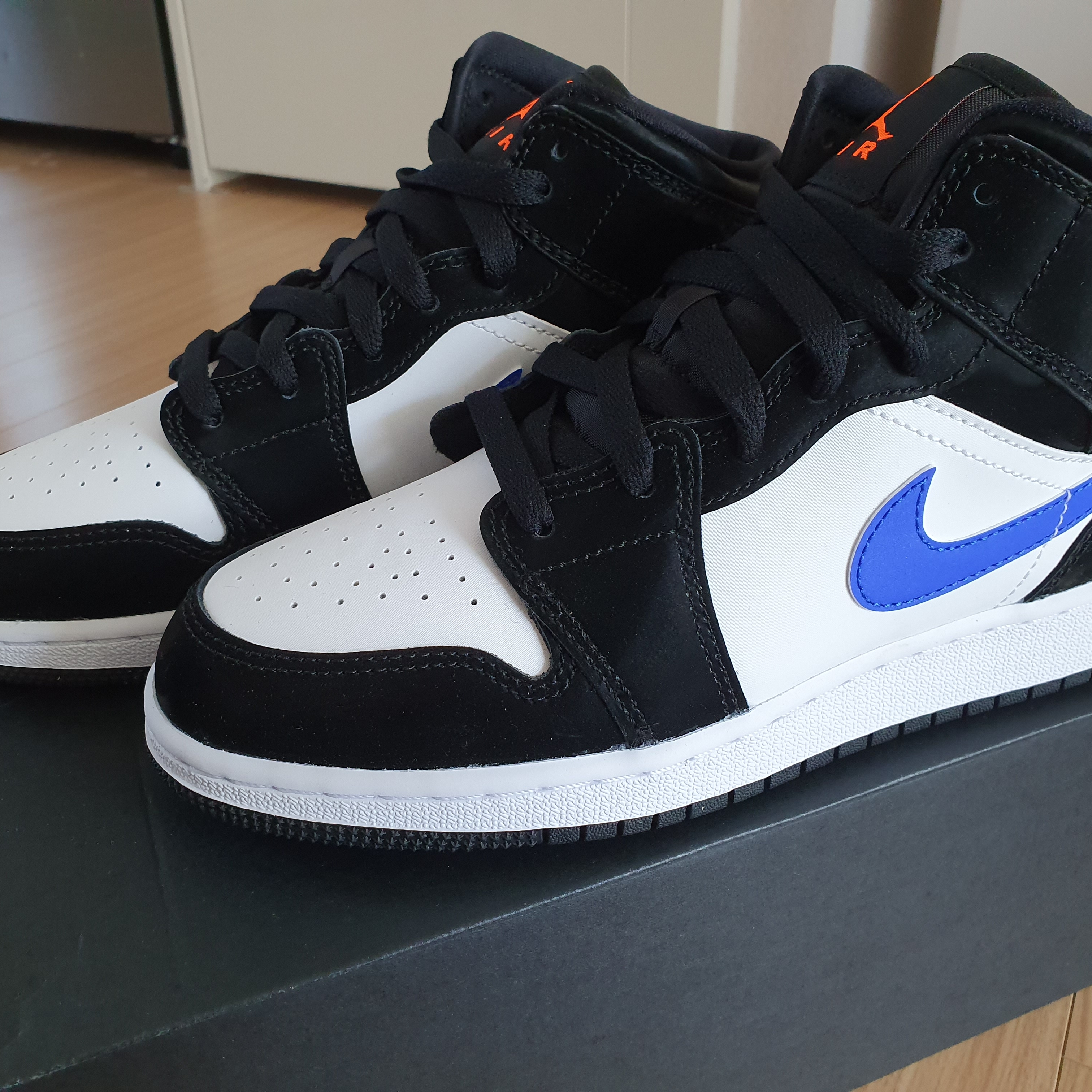 (GS) Jordan 1 Mid Black Racer Blue 착용 스타일 - 2