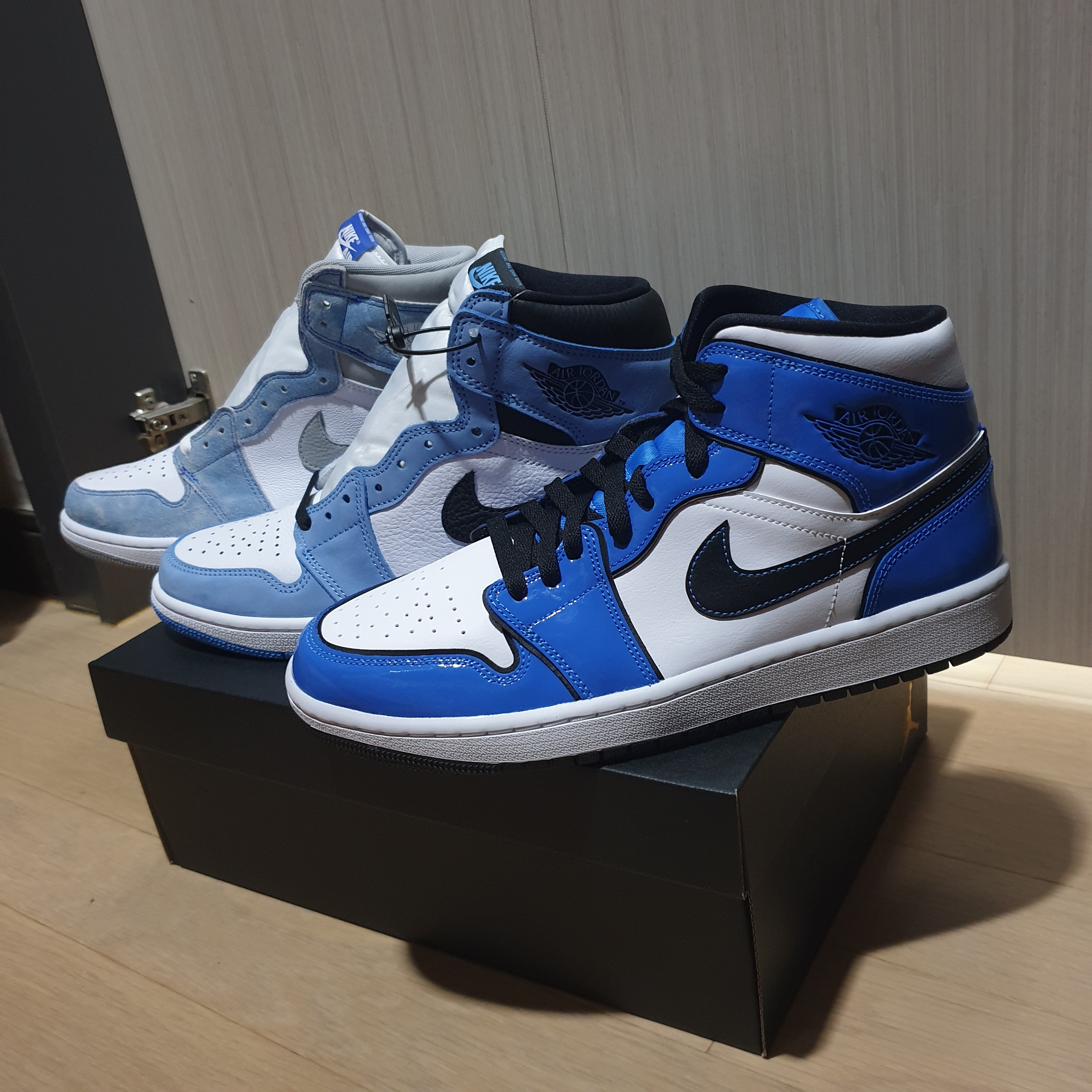 Jordan 1 Retro High OG Hyper Royal, Jordan 1 Retro High OG University Blue 착용 스타일 - 2