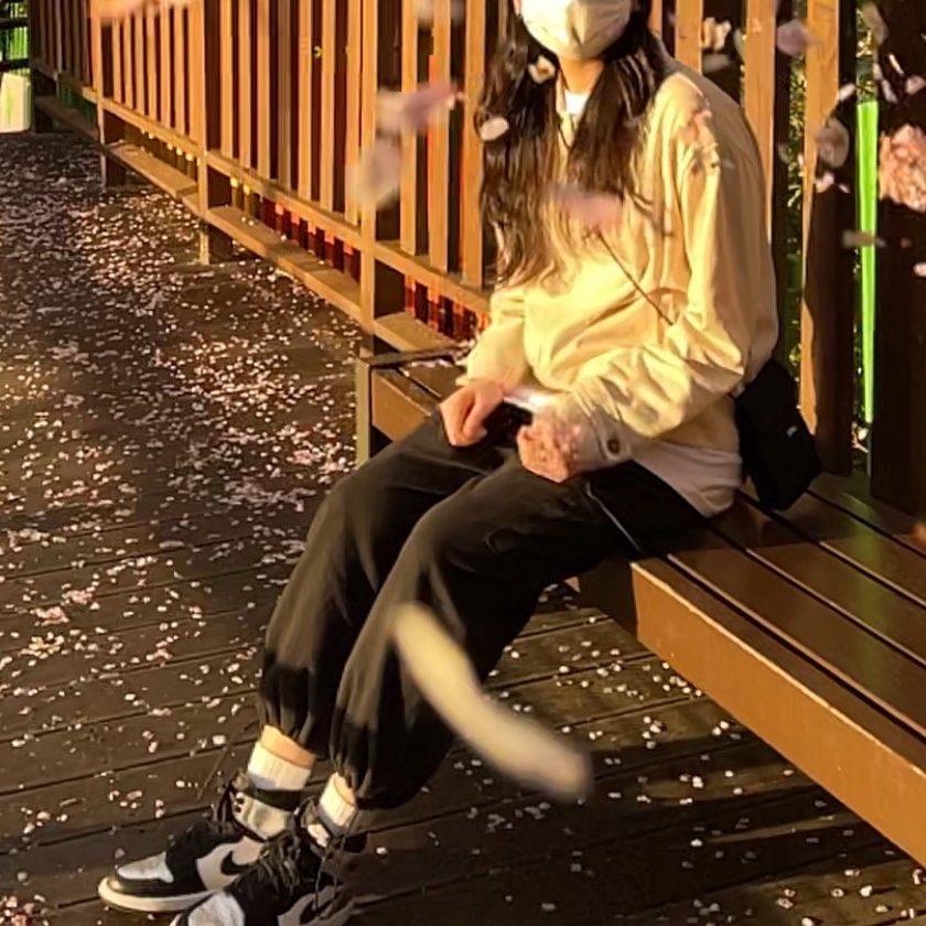 (W) Jordan 1 Retro High OG Silver Toe 착용 스타일