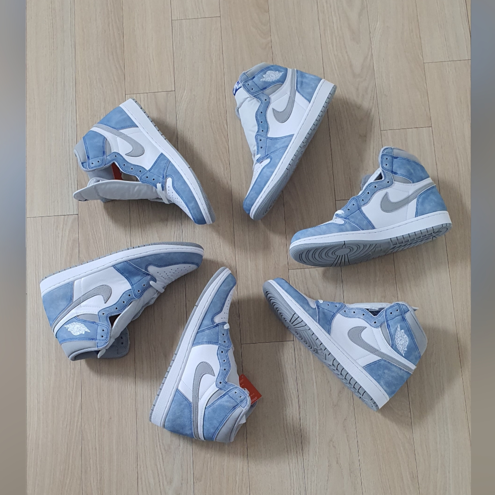 Jordan 1 Retro High OG Hyper Royal 착용 스타일 - 1