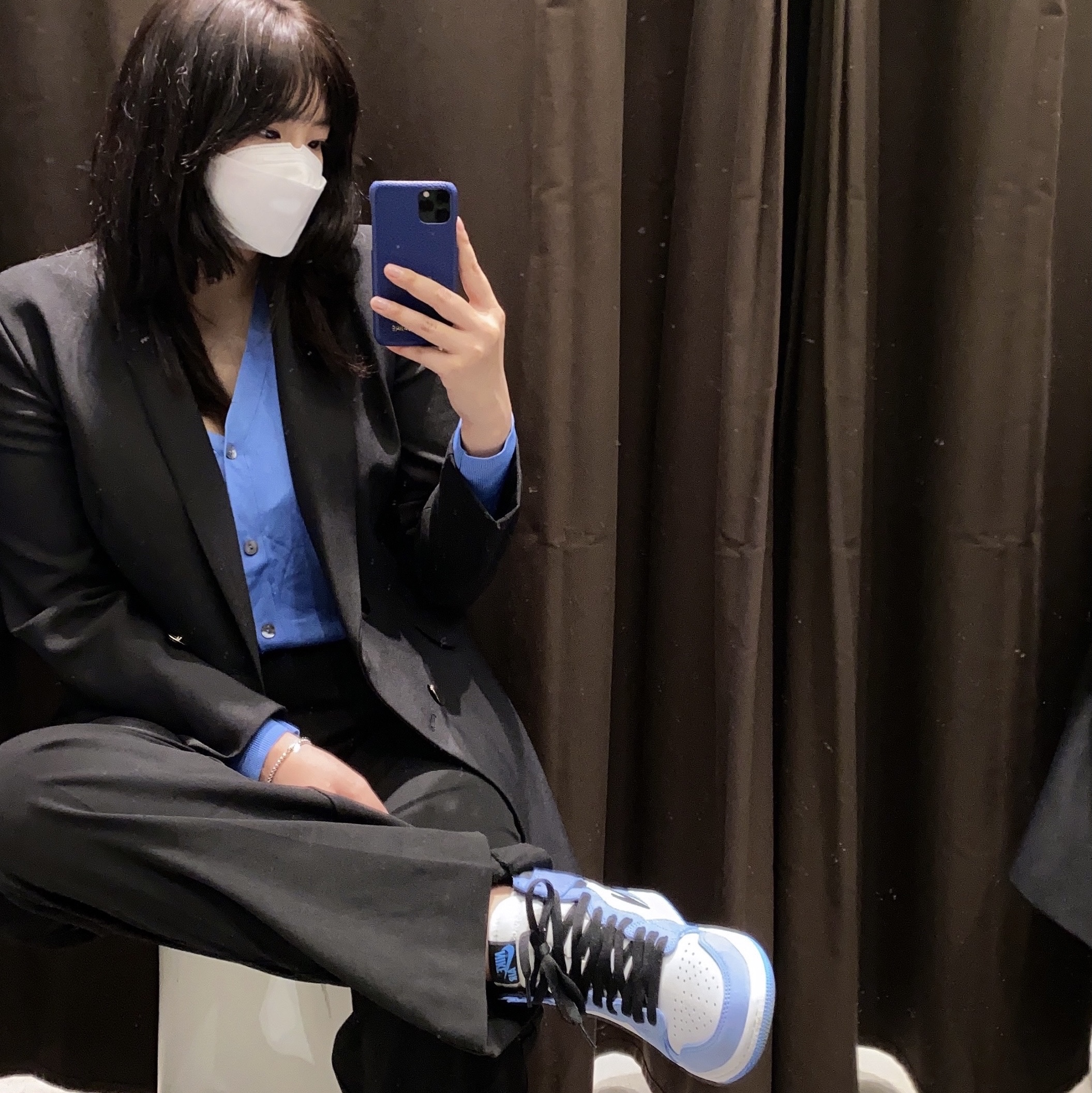 Jordan 1 Retro High OG University Blue 착용 스타일