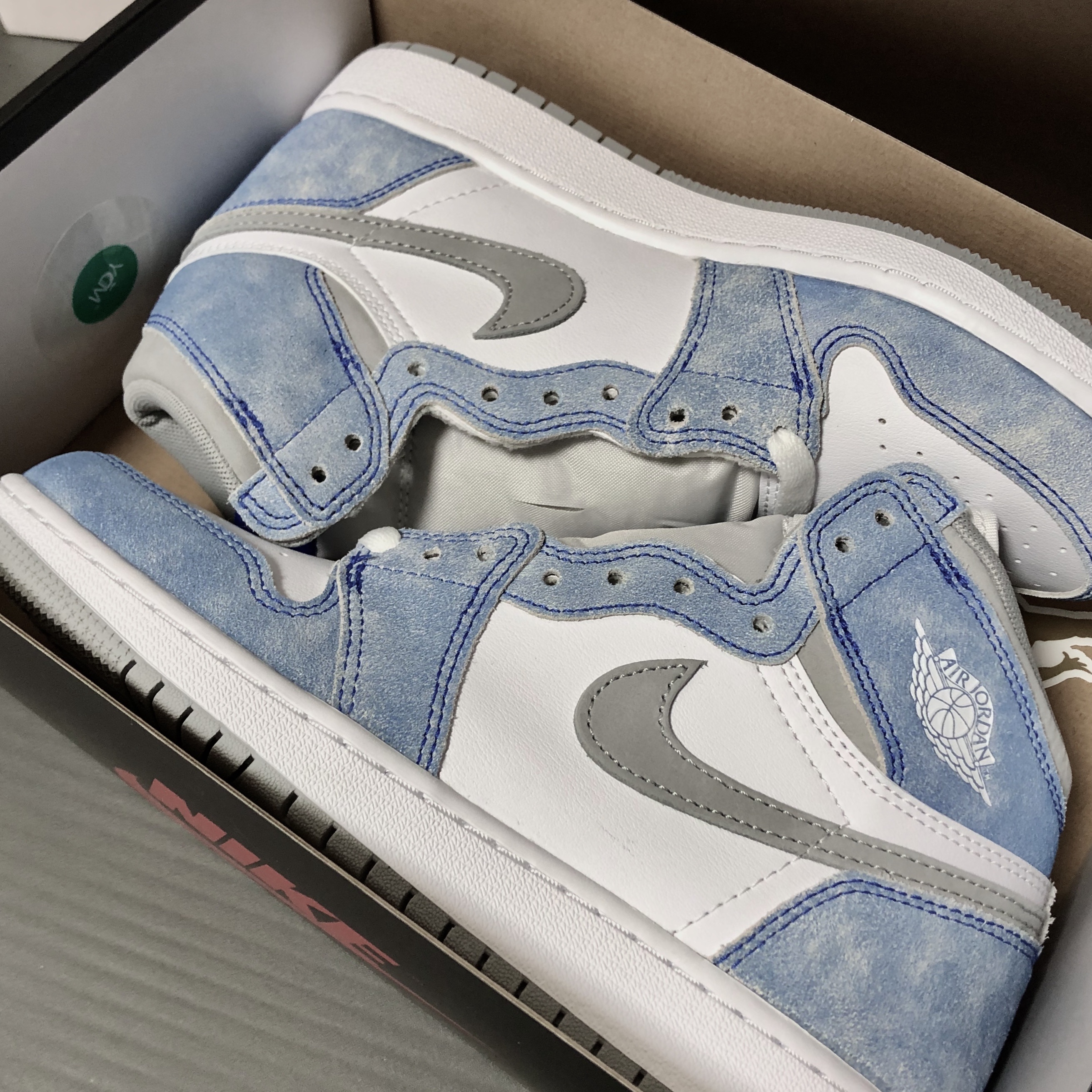 (GS) Jordan 1 Retro High OG Hyper Royal 착용 스타일 - 2