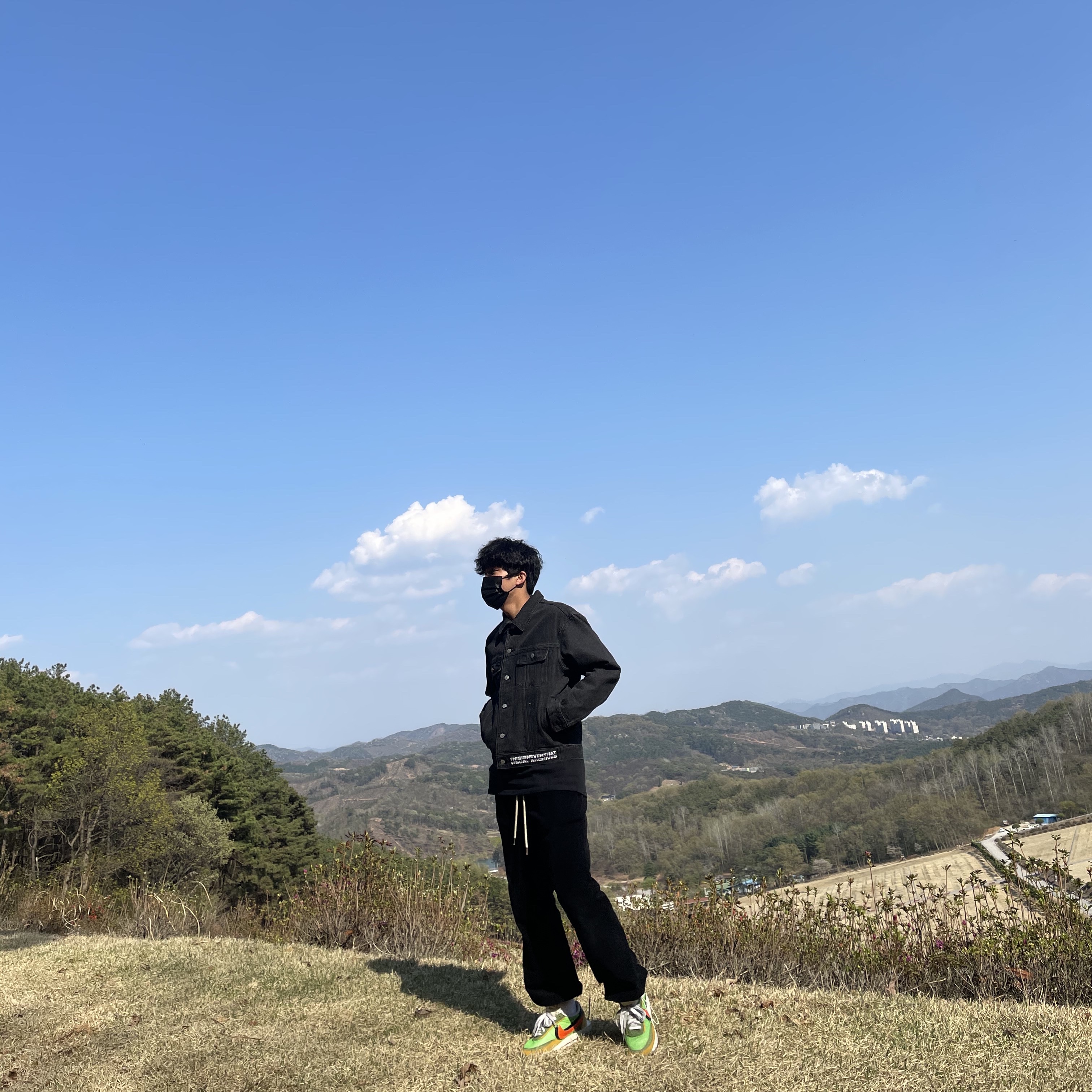 Nike x Sacai LDWaffle Green Multi 착용 스타일 - 1