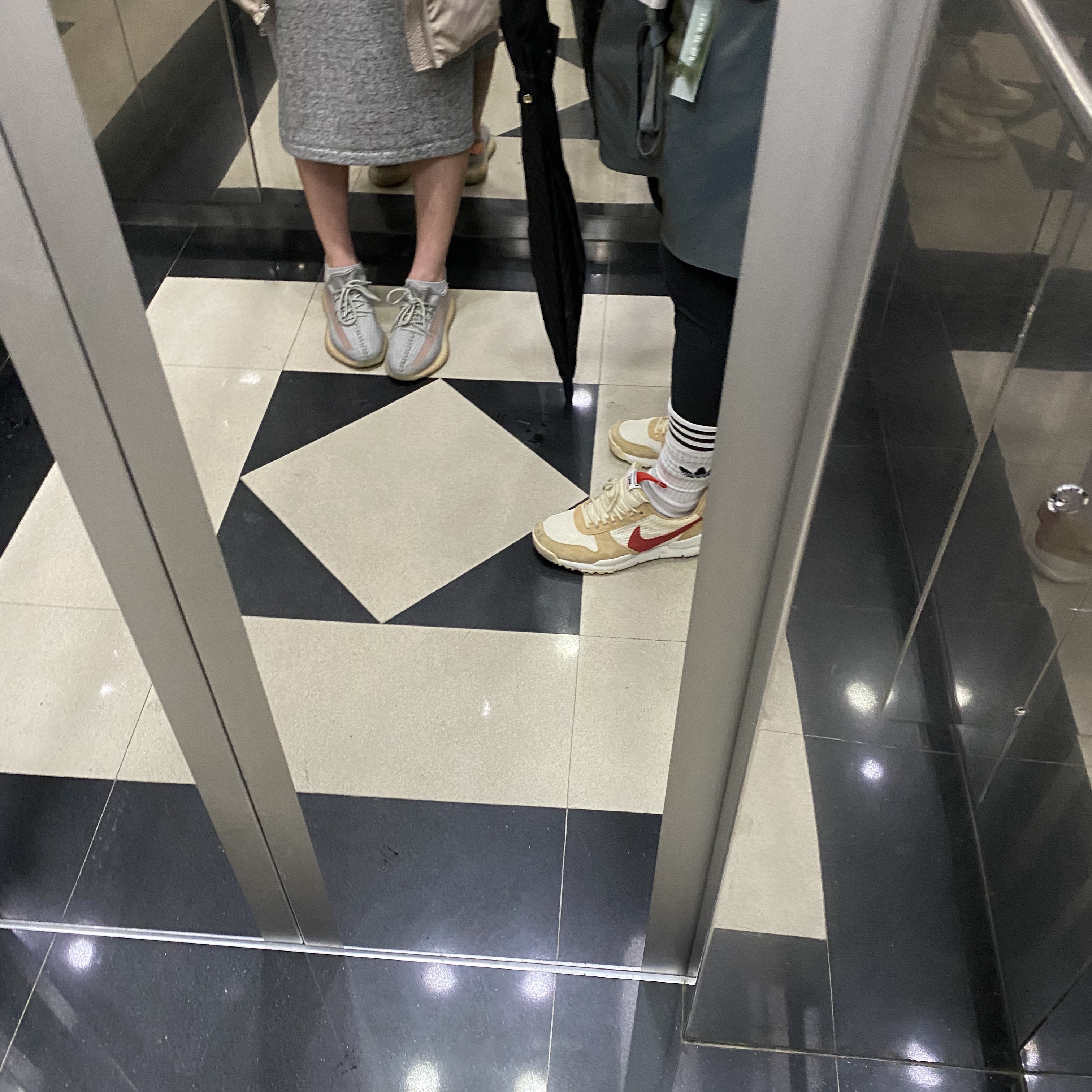 Nike x Tom Sachs Mars Yard Shoe 2.0 Space Camp, Supreme x The North Face Statue of Liberty Baltoro Jacket Black - 19FW 착용 스타일 - 4