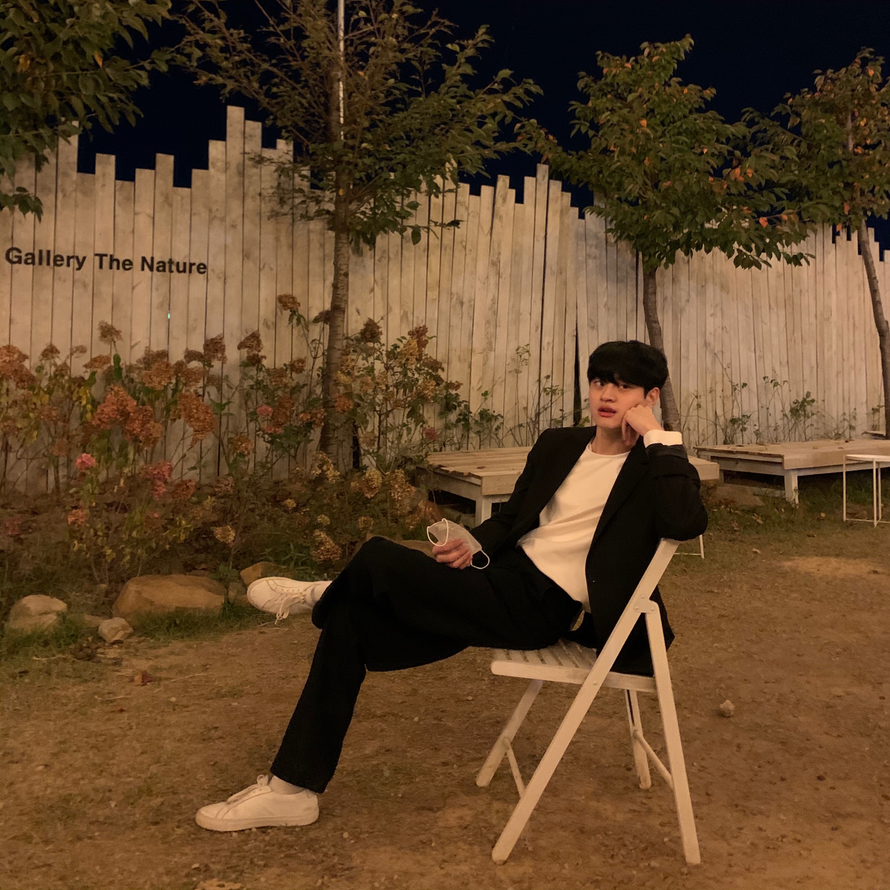 Common Projects Original Achilles Low White 착용 스타일
