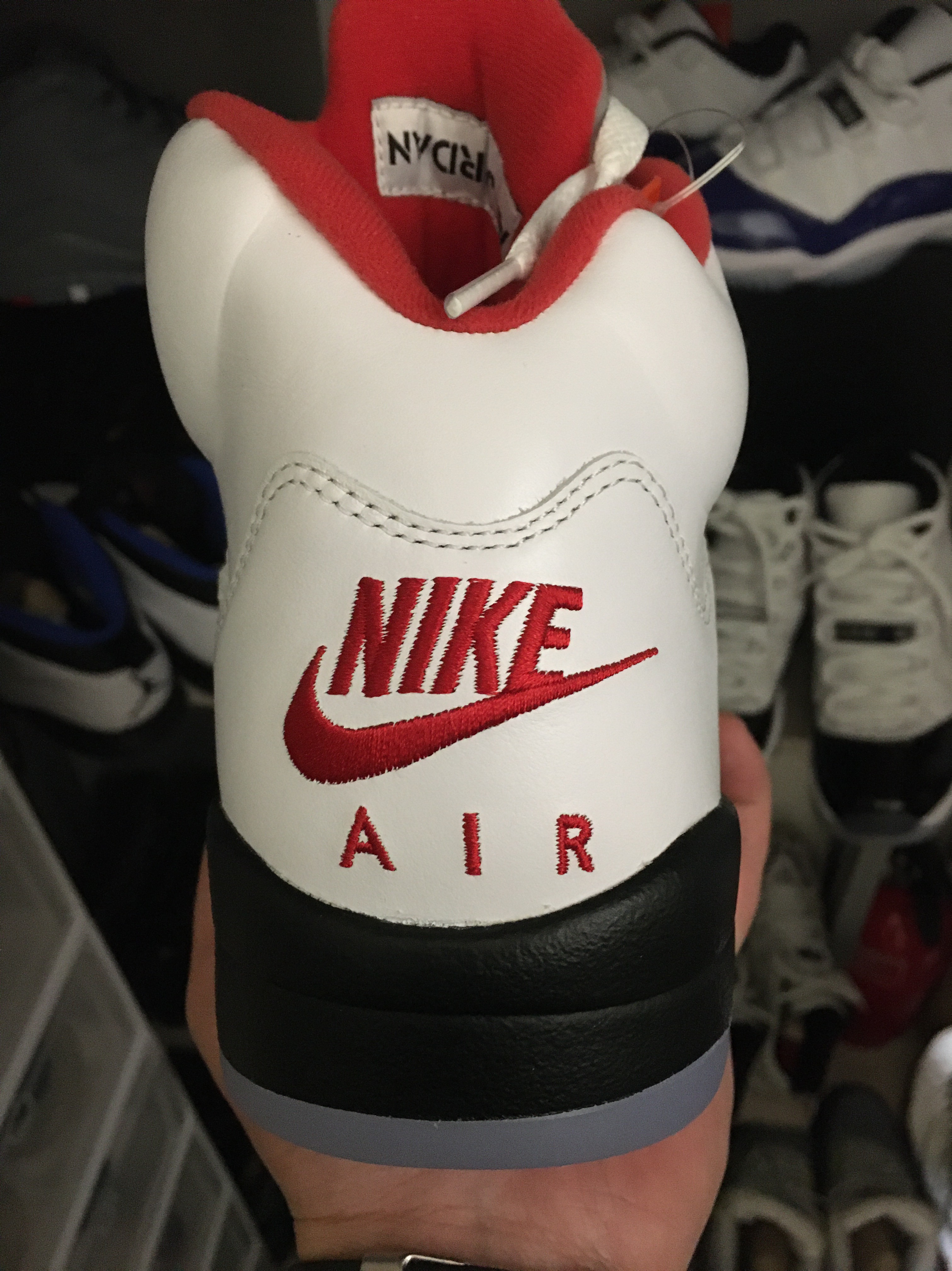 Jordan 5 Retro Fire Red Silver Tongue 2020, (GS) Jordan 5 Retro Fire Red Silver Tongue 2020 착용 스타일 - 2