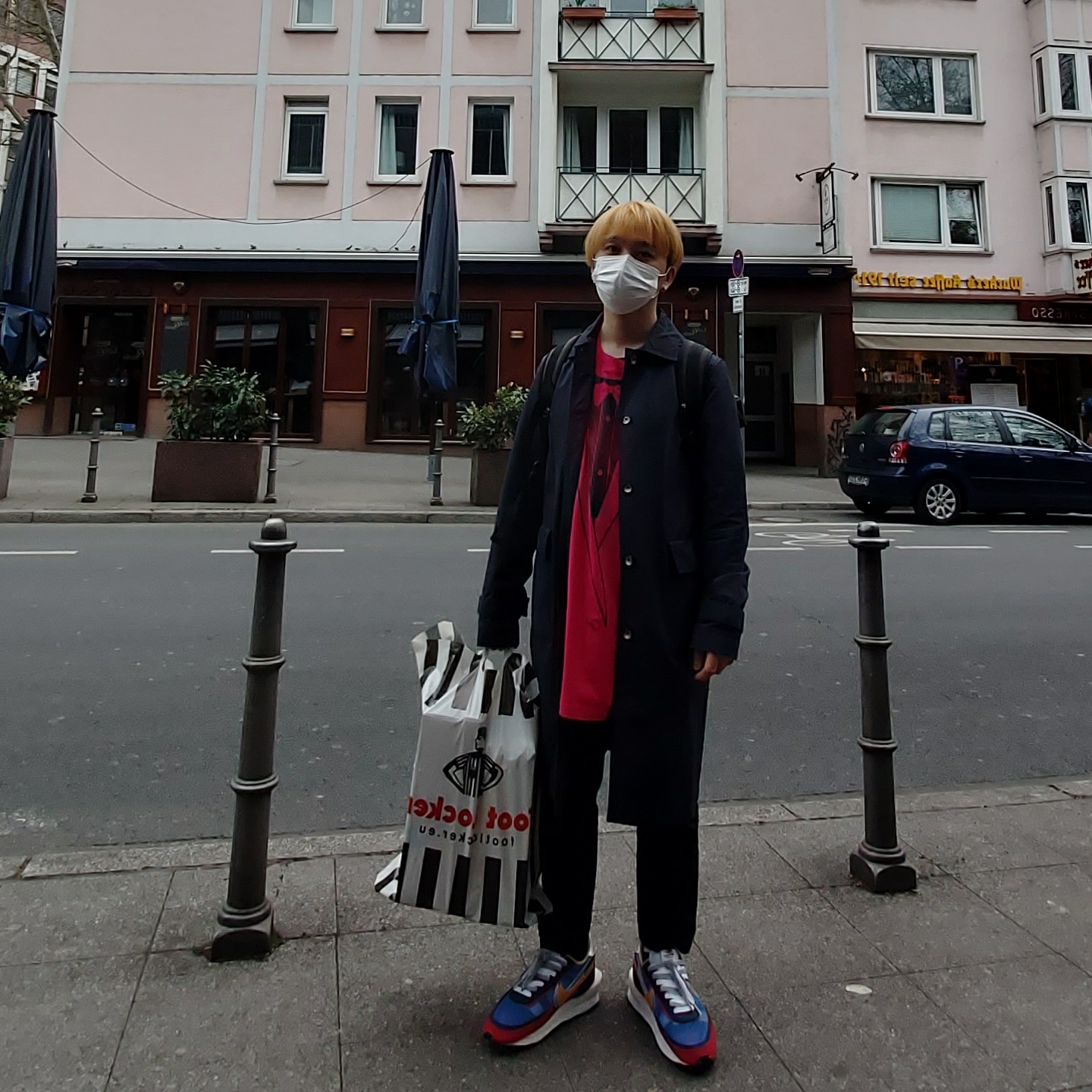 Nike x Sacai LDWaffle Blue Multi, Nike x Off-White NRG A6 T-Shirt Black 착용 스타일