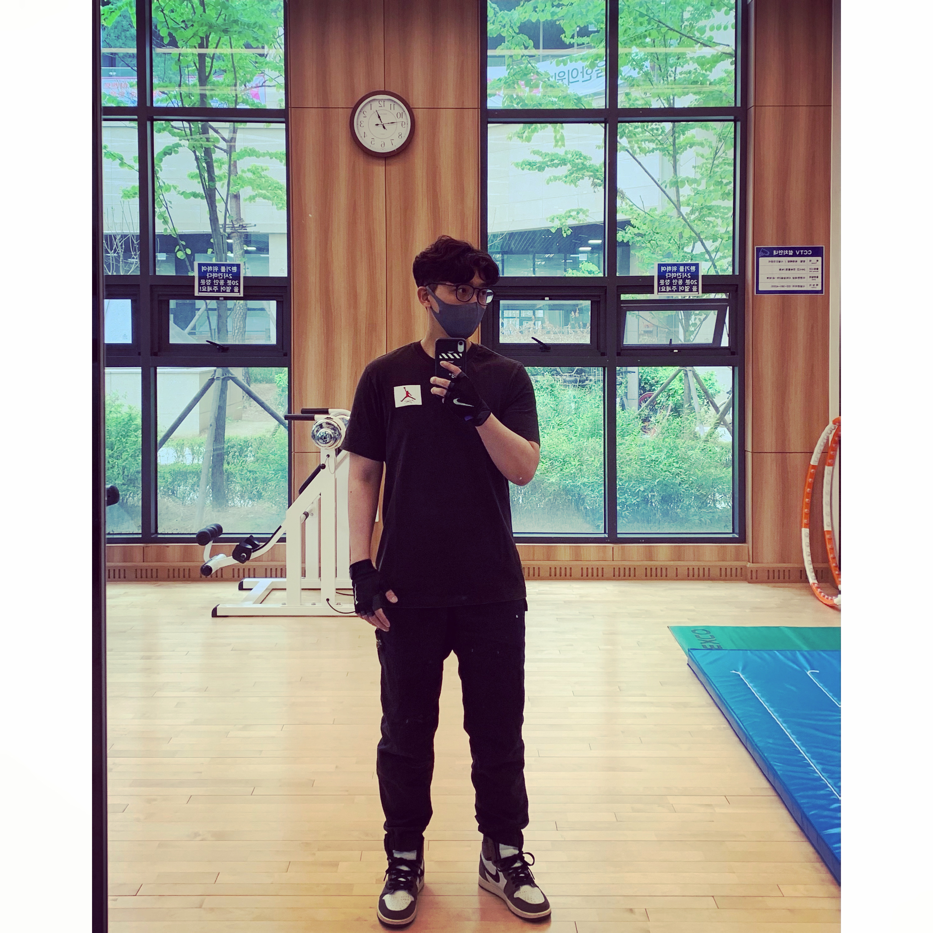 Jordan 1 x Travis Scott Retro High OG SP Mocha 착용 스타일