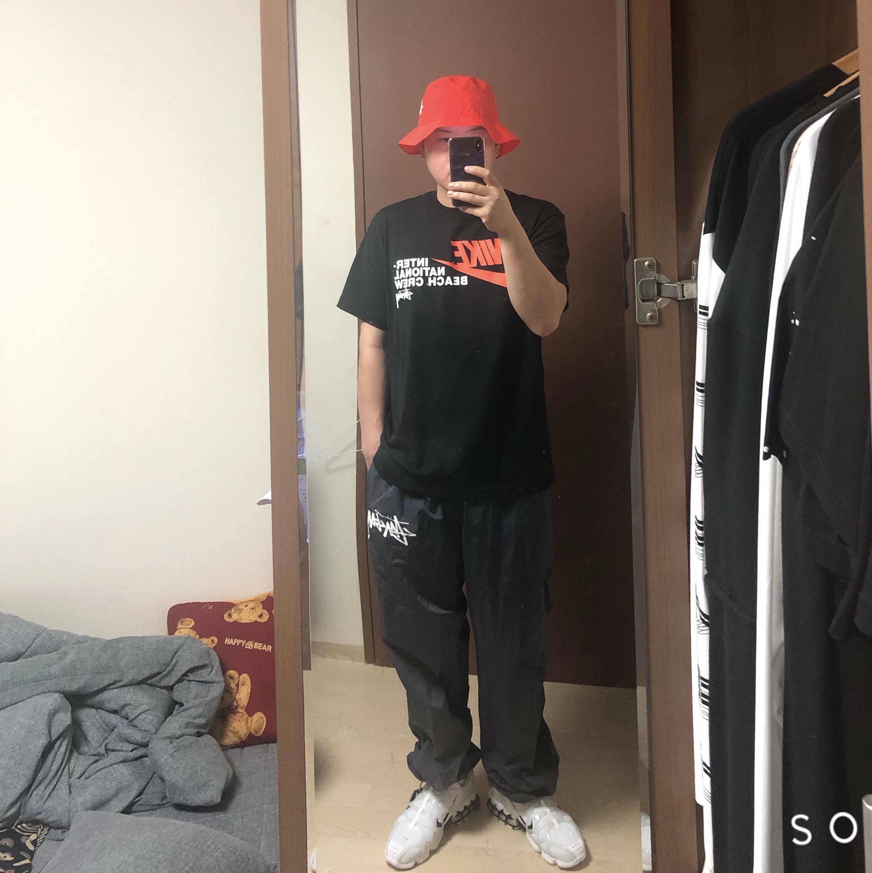 Nike x Stussy Air Zoom Spiridon Kukini White, Nike x Stussy Beach Pants Off Noir 착용 스타일