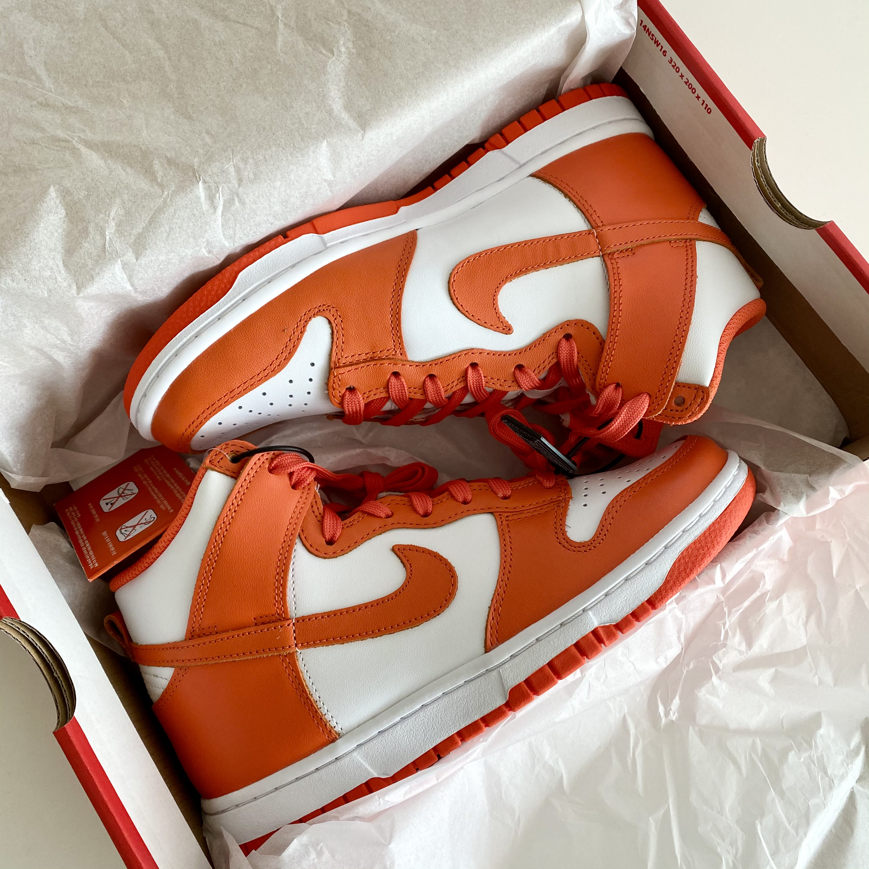 (W) Nike Dunk High Orange Blaze, Nike Dunk High Retro Orange Blaze 착용 스타일 - 3