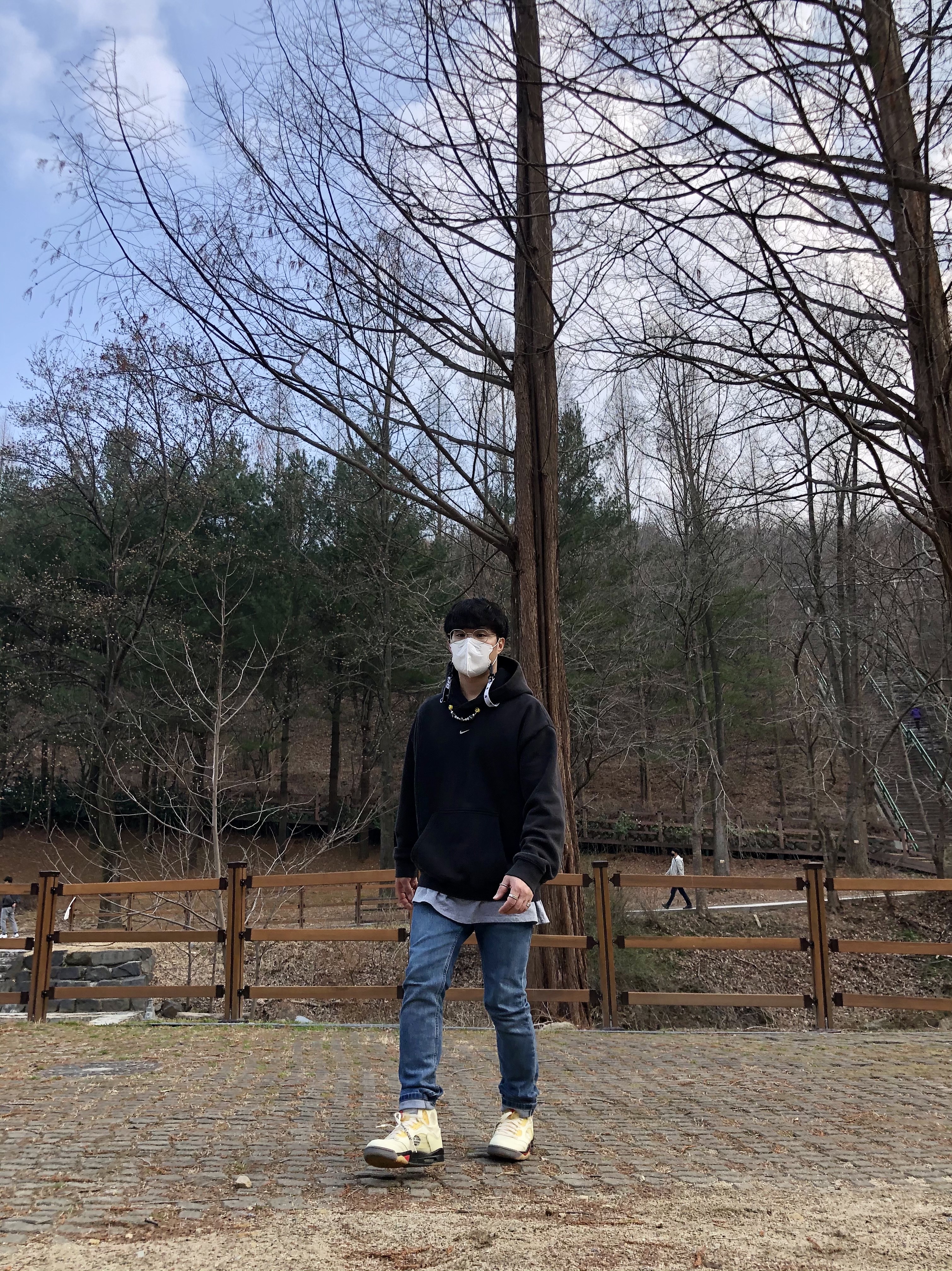 Nike x Off-White Dunk Low University Gold Midnight Navy, Nike x Off-White Air Max 90 The Ten 착용 스타일 - 5