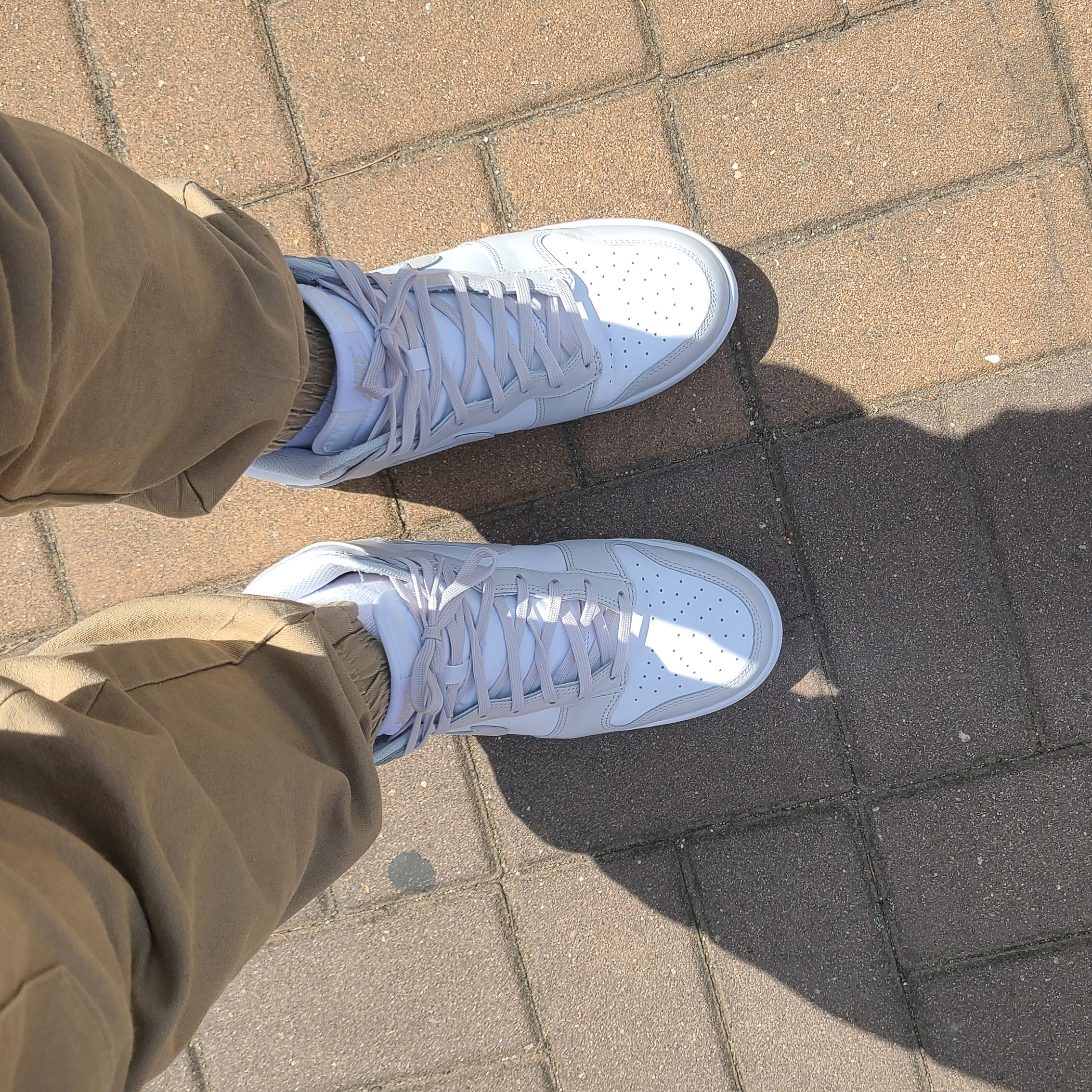 Nike Dunk High Retro Vast Grey 착용 스타일 - 2