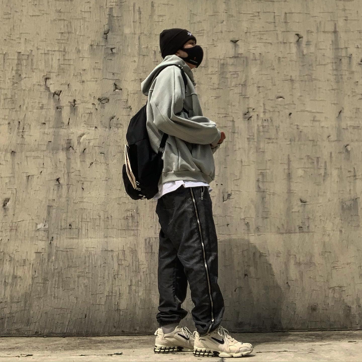 Nike x Stussy Cuff Beanie Black, Nike x Stussy Air Zoom Spiridon Cage 2 Fossil 착용 스타일