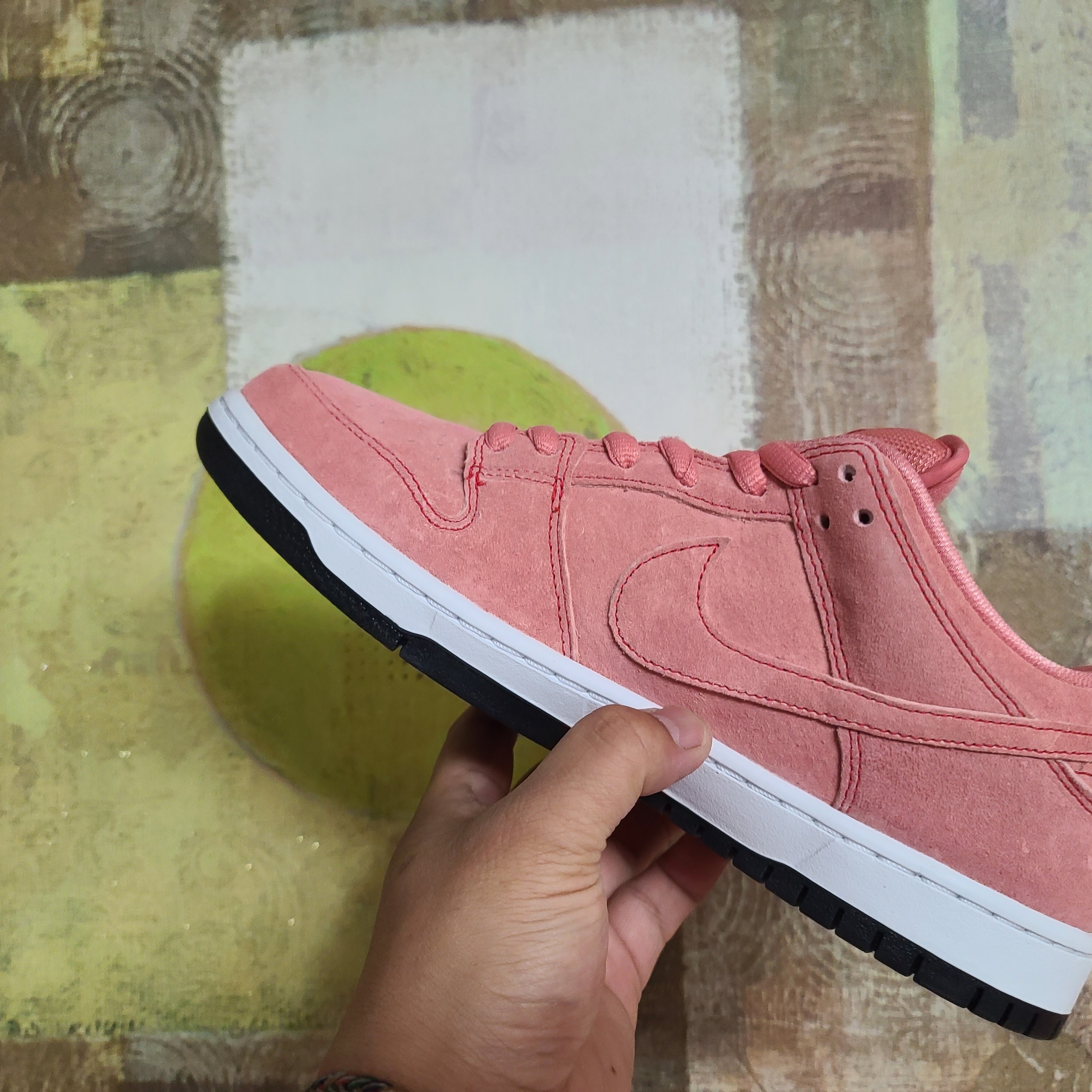Nike SB Dunk Low Pro Pink Pig 착용 스타일 - 3