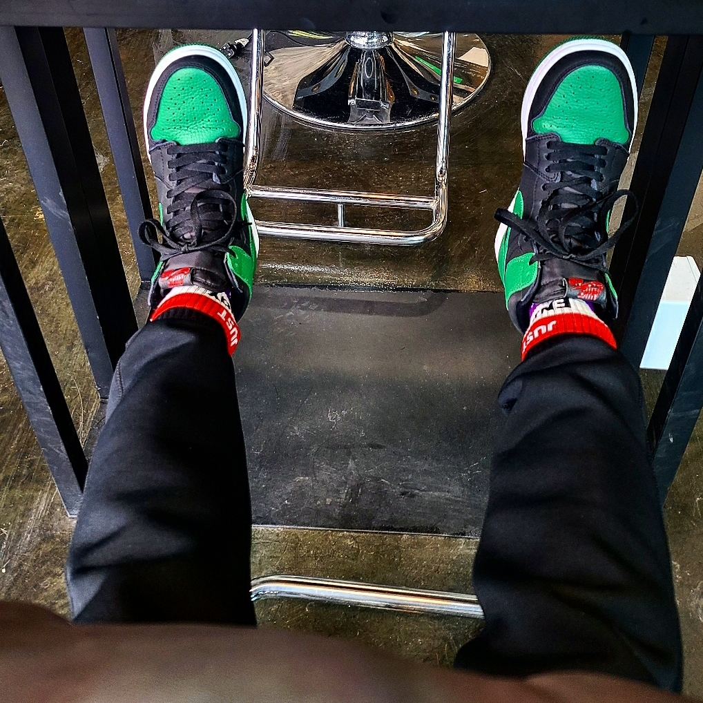 Jordan 1 Retro High OG Pine Green Black 착용 스타일