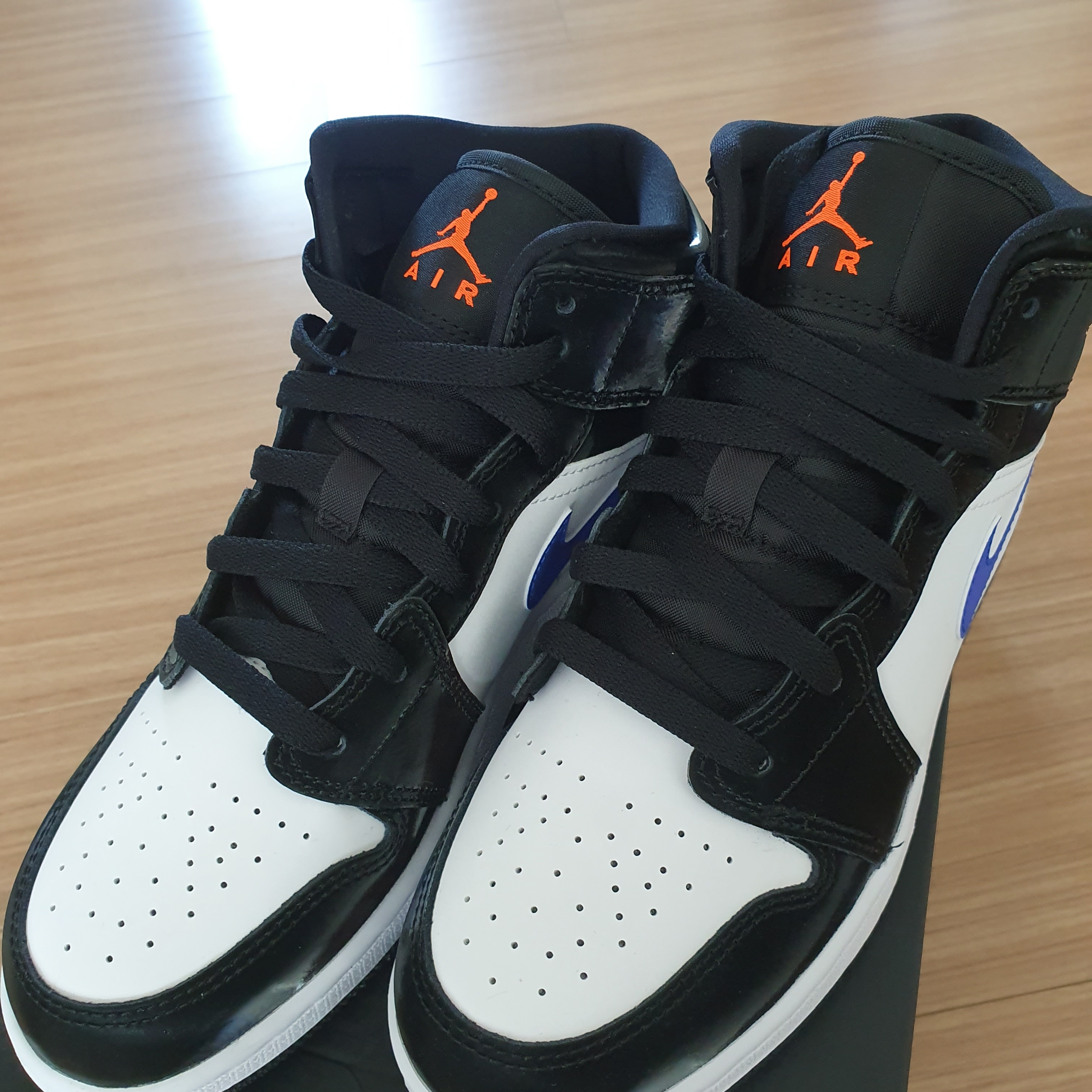 (GS) Jordan 1 Mid Black Racer Blue 착용 스타일 - 1