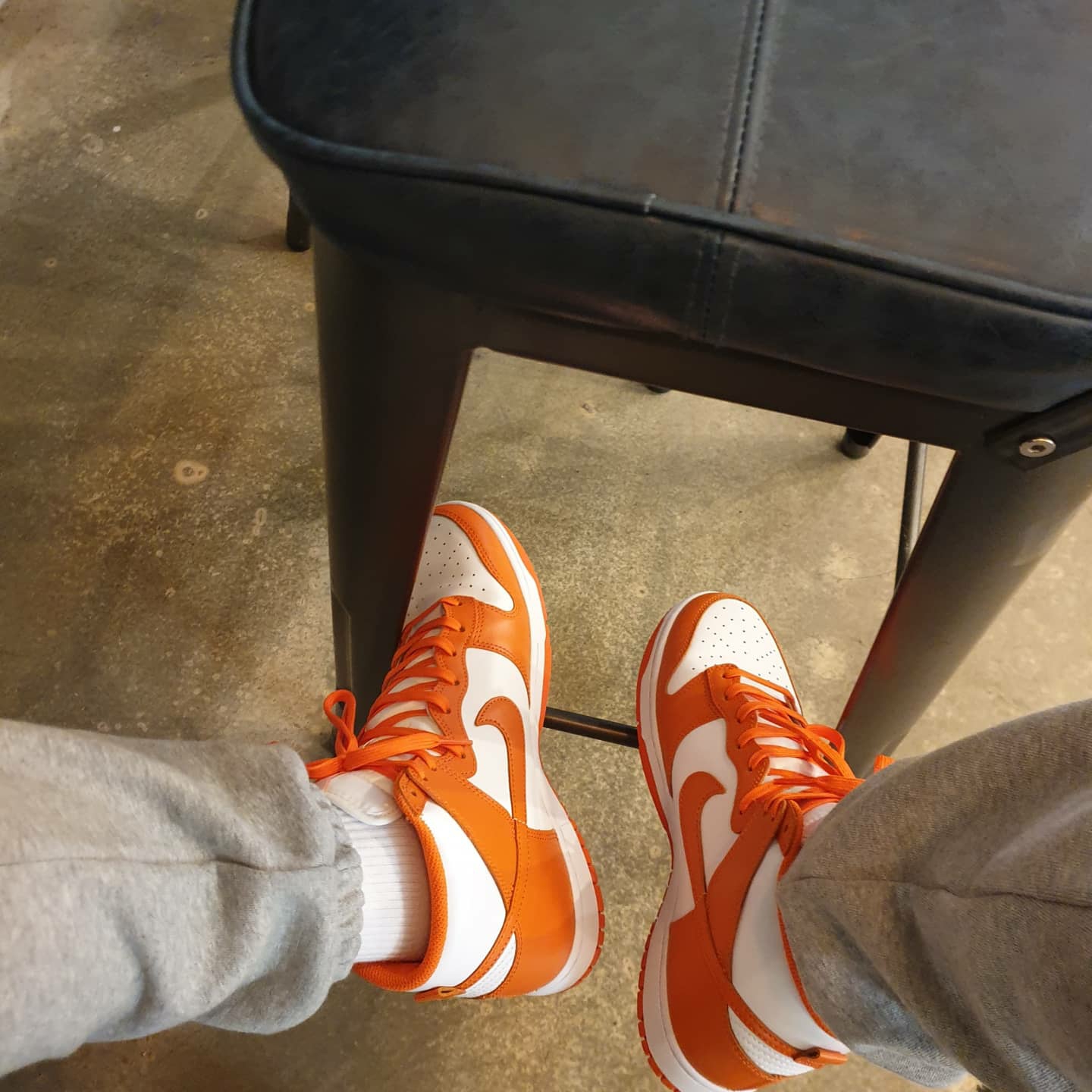 (W) Nike Dunk High Orange Blaze 착용 스타일 - 1
