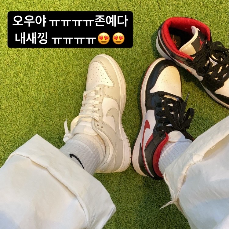 (W) Nike Dunk Low Photon Dust, (GS) Jordan 1 Mid Gym Red Black White 착용 스타일
