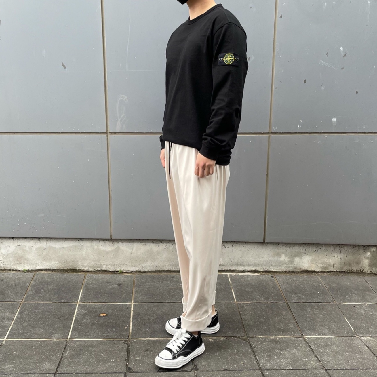 Maison Mihara Yasuhiro Peterson OG Sole Canvas Low Sneakers Black 착용 스타일