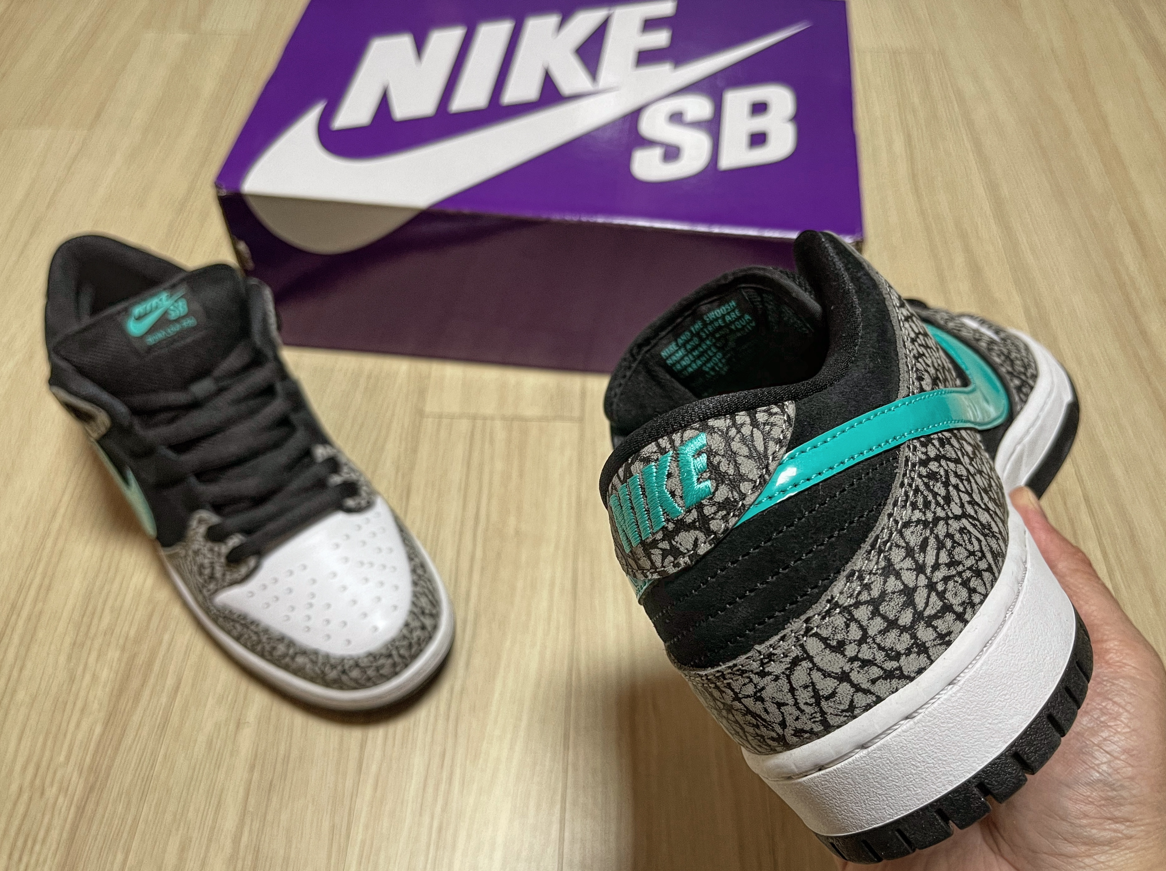 Nike SB Dunk Low Pro Clear Jade 착용 스타일 - 2