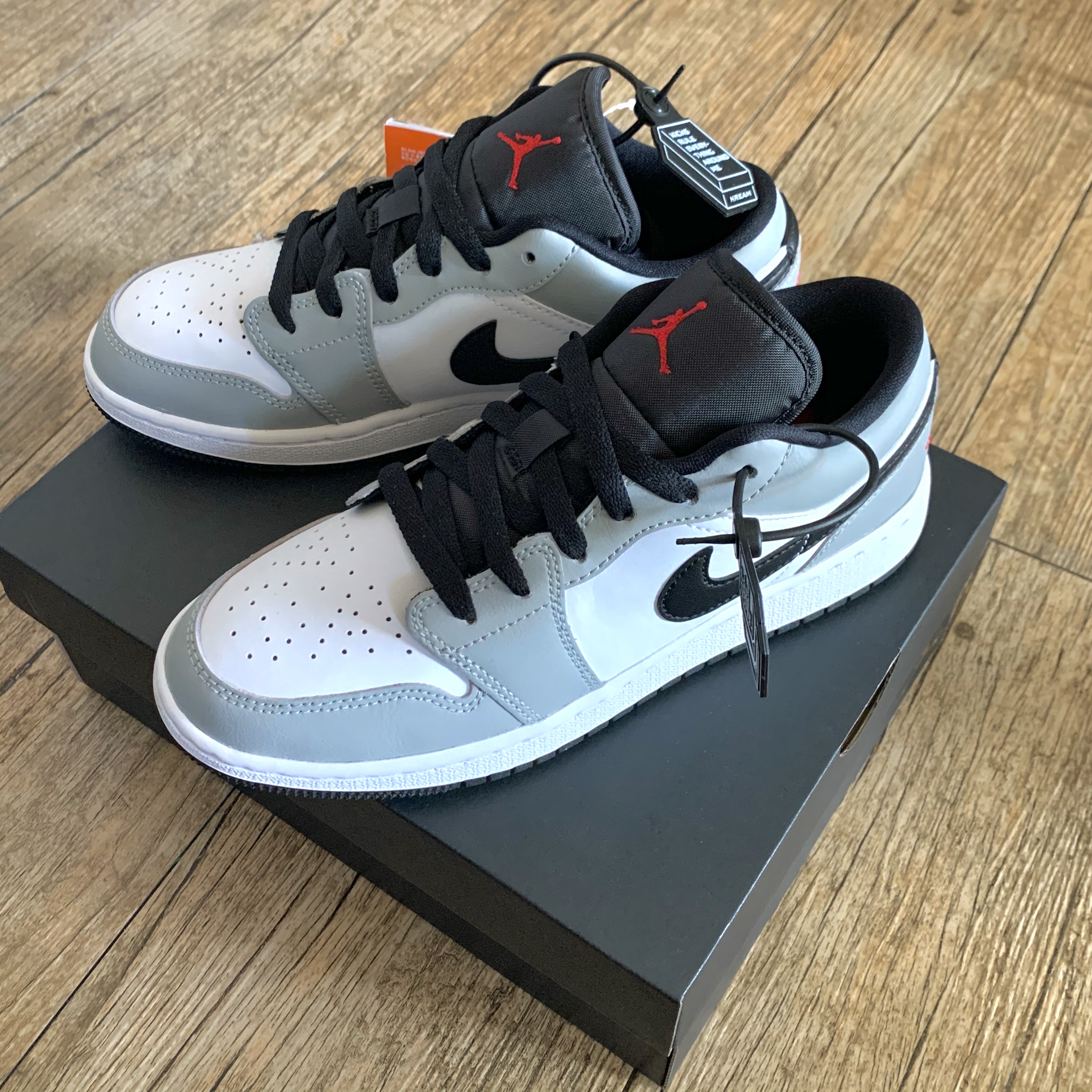 (GS) Jordan 1 Low Light Smoke Grey 착용 스타일