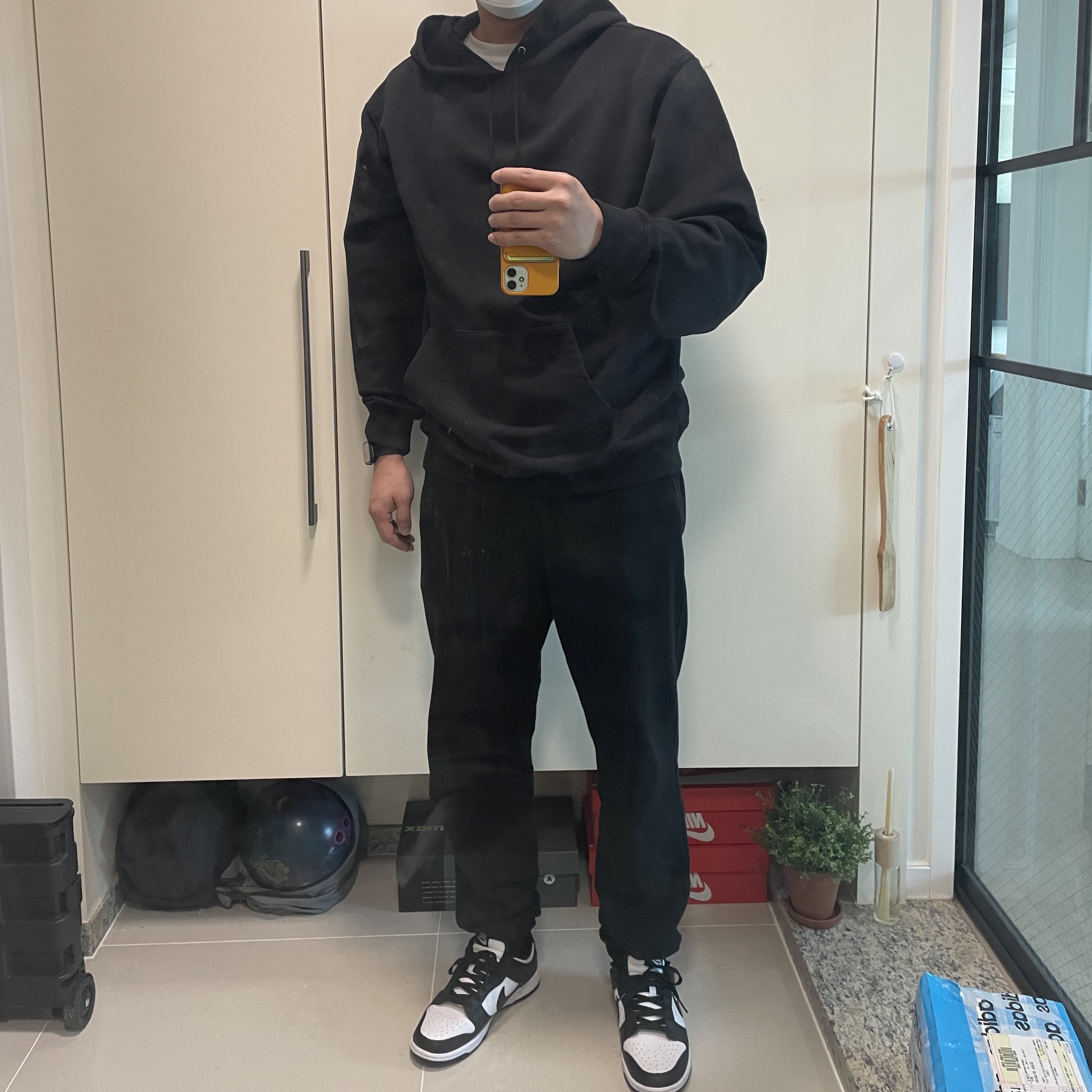 Nike Dunk Low Retro Black 착용 스타일