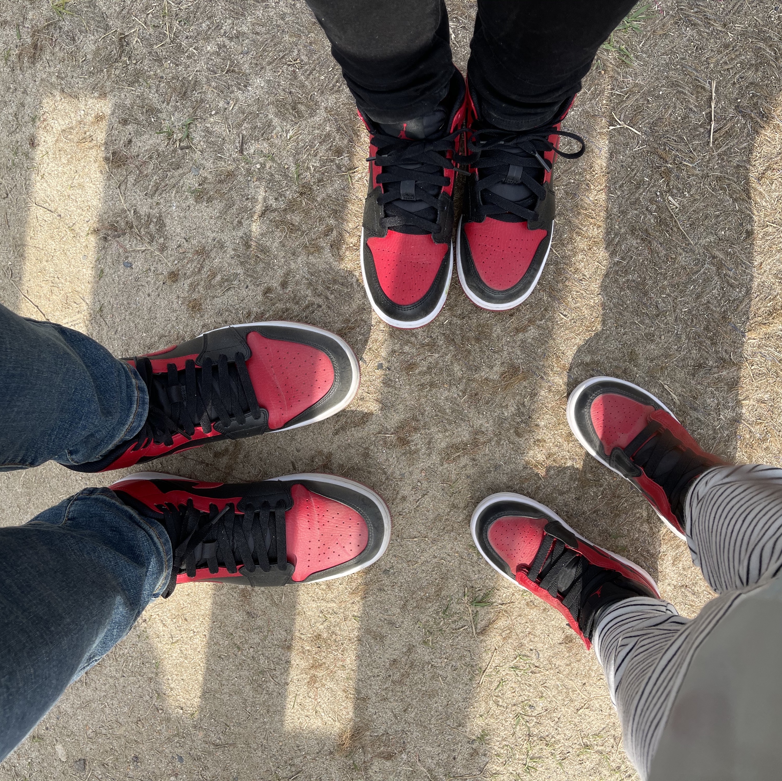 Jordan 1 Mid Bred Banned 2020, (GS) Jordan 1 Mid Bred Banned 2020 착용 스타일 - 2