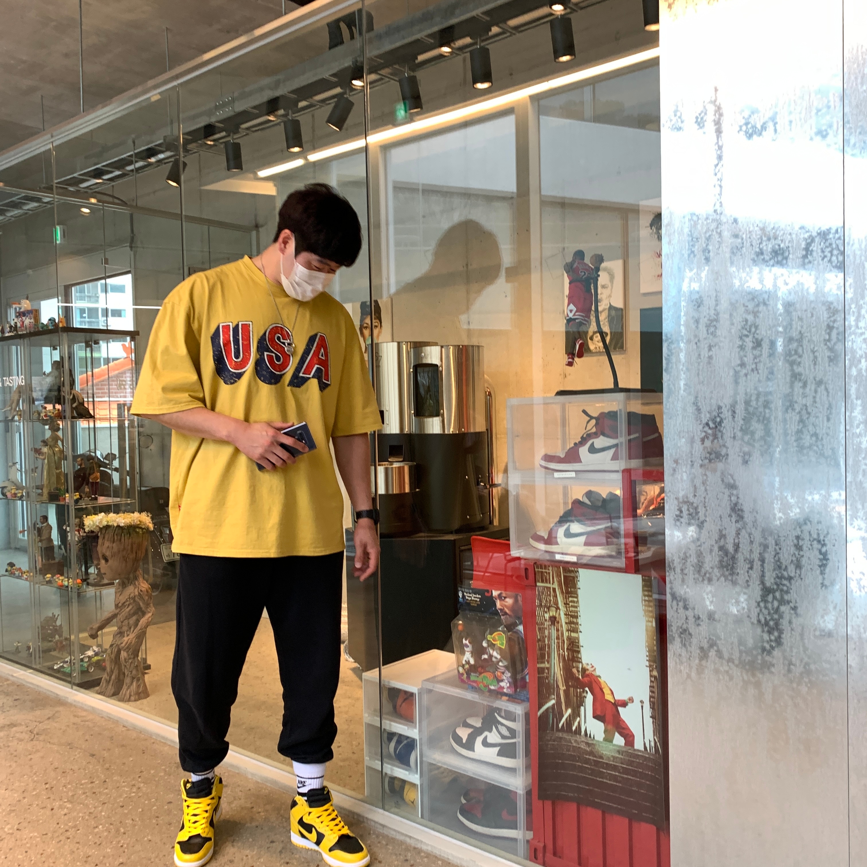 Nike Dunk High SP Varsity Maize 착용 스타일