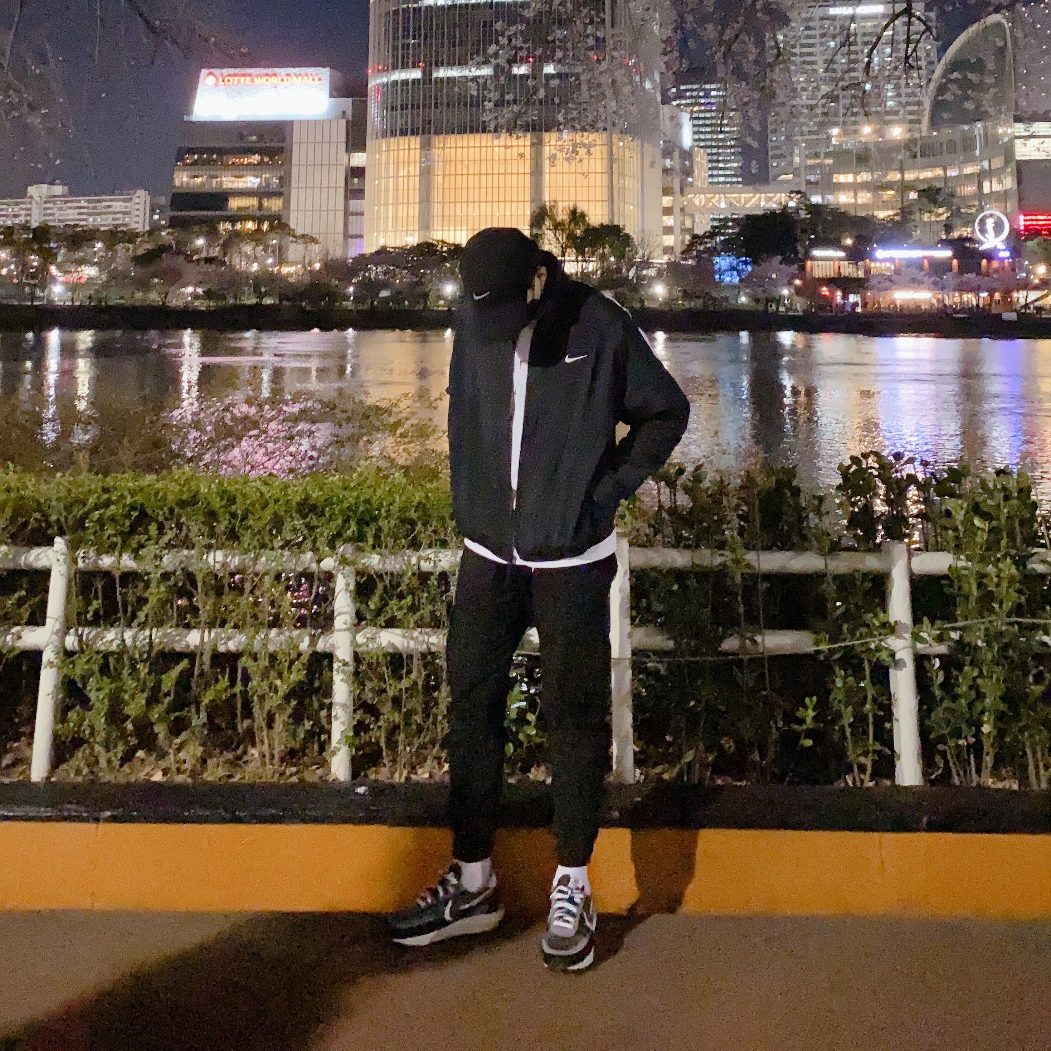 Nike x Sacai LDWaffle Black 착용 스타일