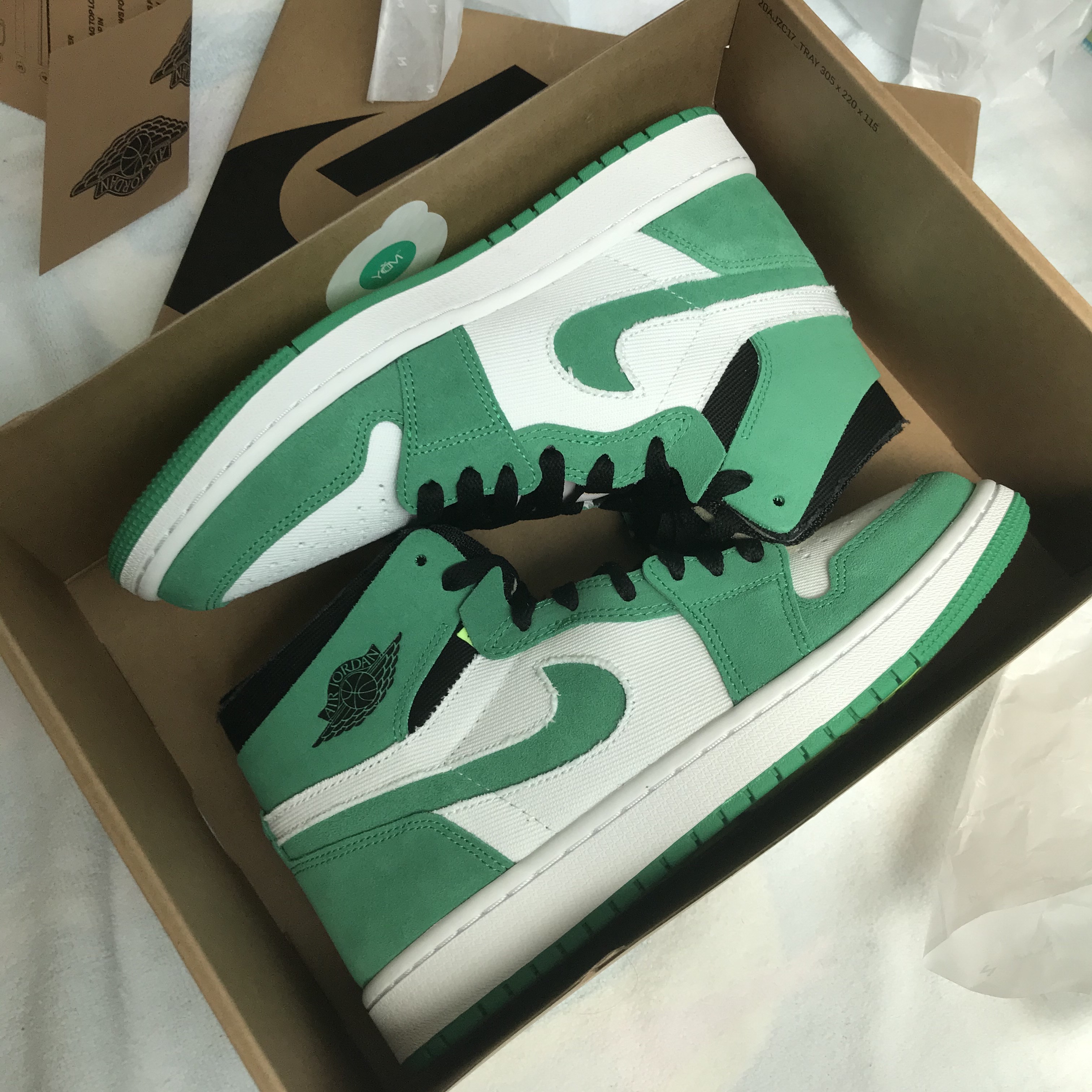 (W) Jordan 1 Zoom Air CMFT Stadium Green 착용 스타일