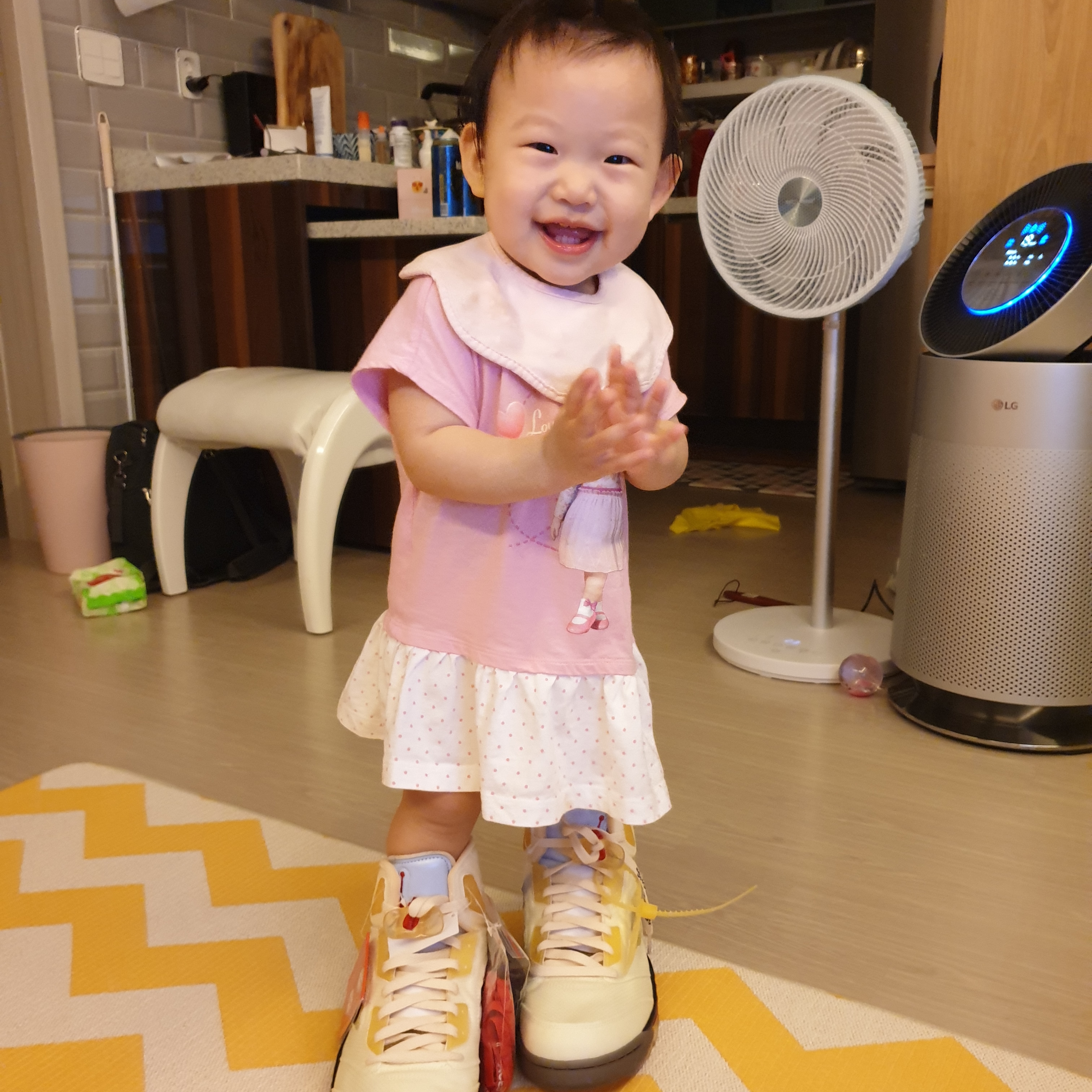 Jordan 5 x Off-White Retro SP Sail Fire Red 착용 스타일 - 1