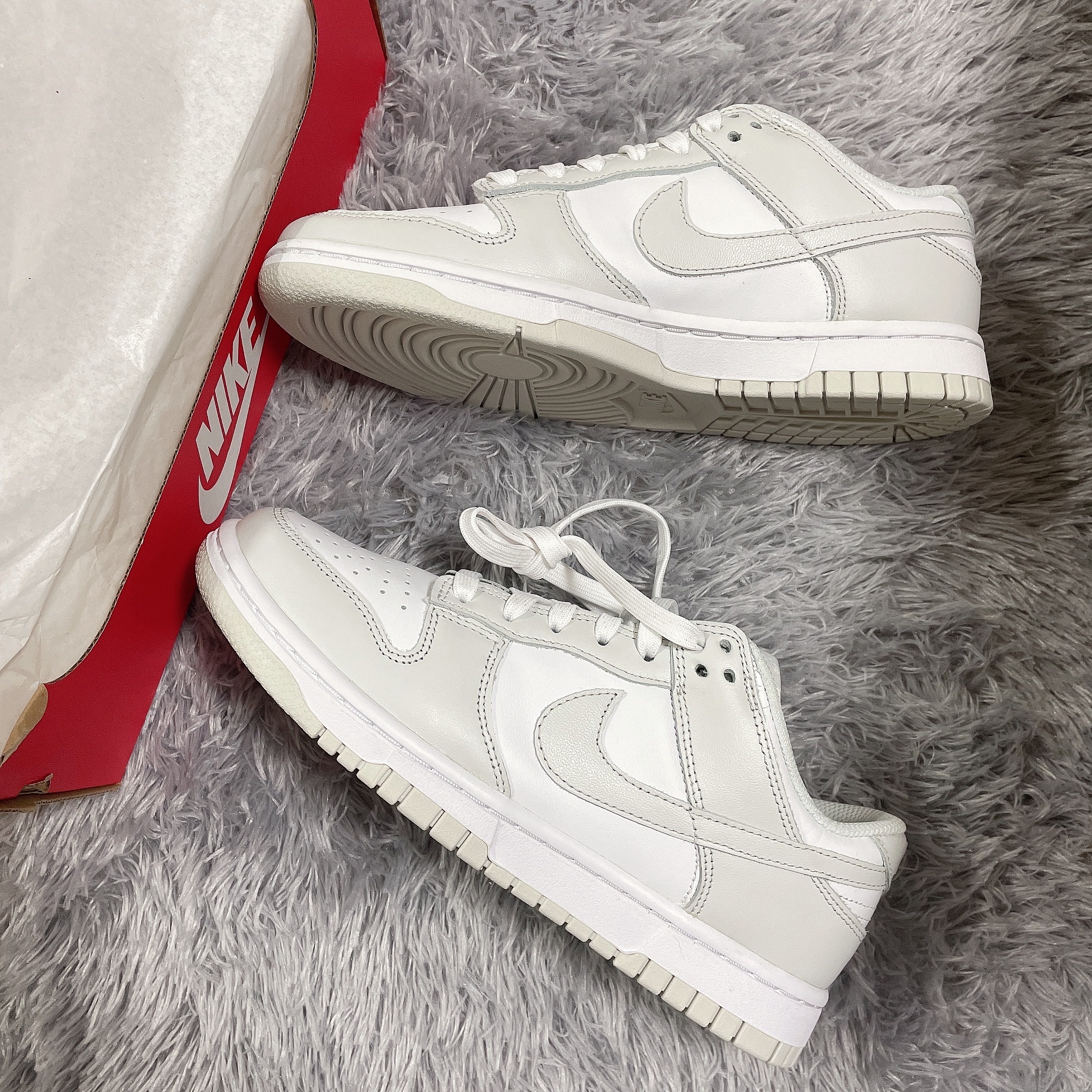 (W) Nike Dunk Low Photon Dust 착용 스타일 - 1