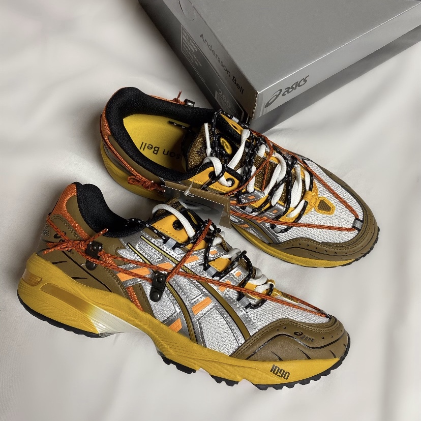 Asics x Andersson Bell Gel-1090 White Orange 착용 스타일
