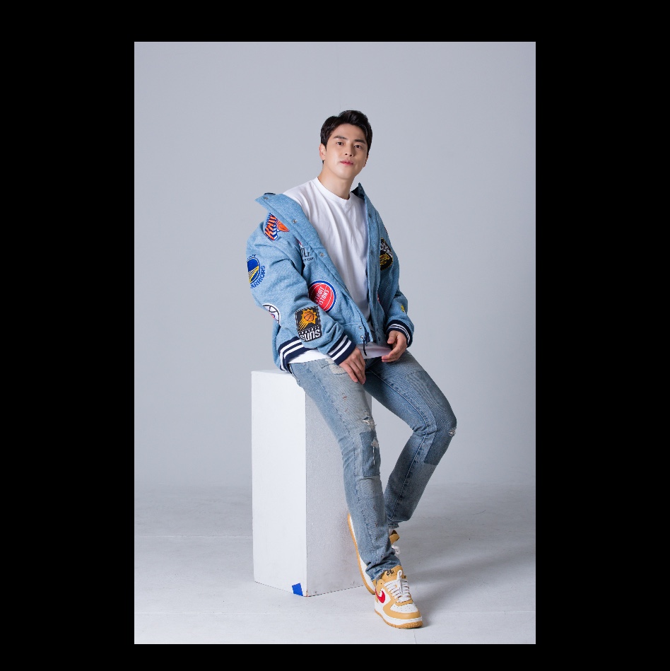 Supreme x Nike NBA Teams Warm-Up Jacket Denim - 18SS 착용 스타일